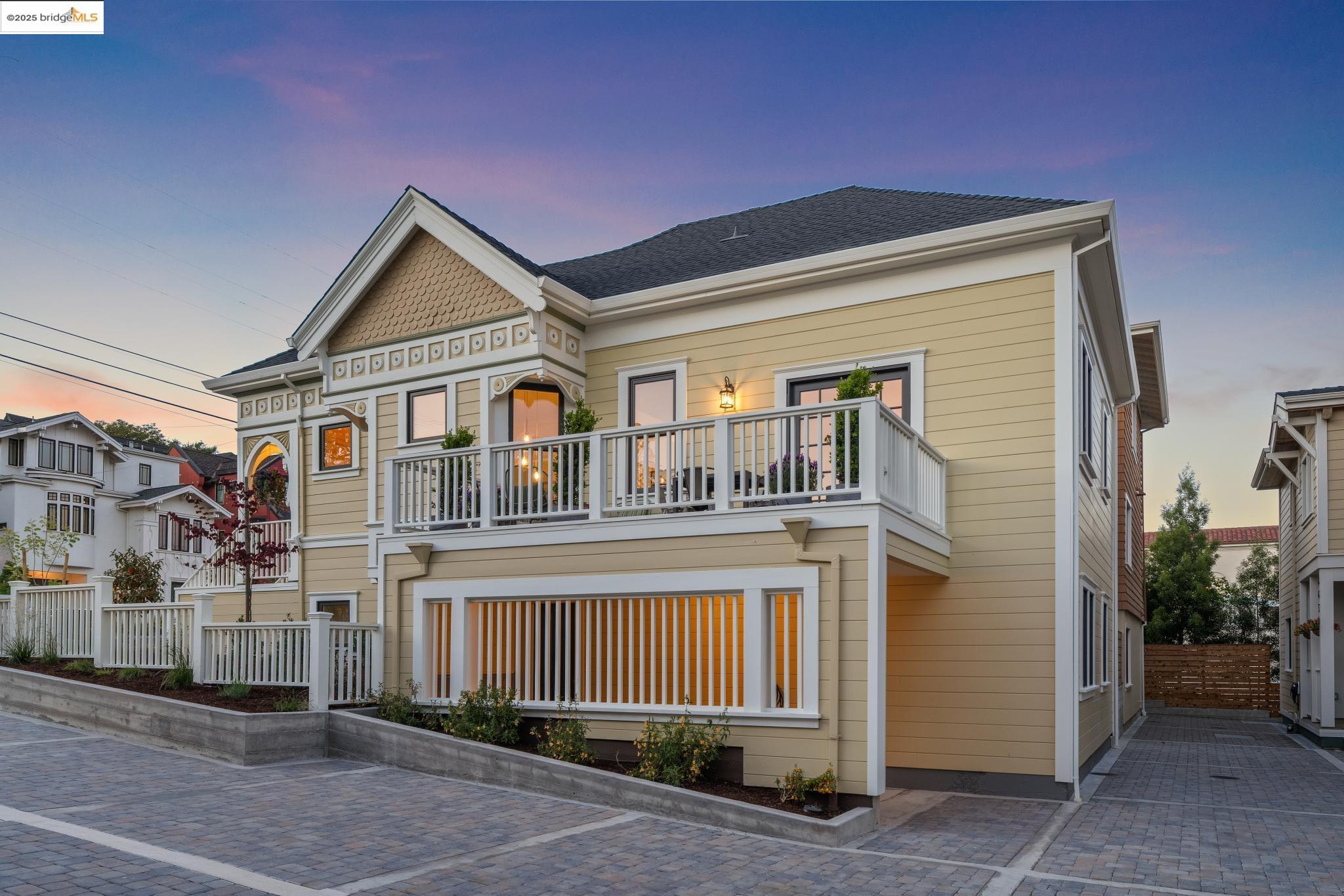 Detail Gallery Image 51 of 57 For 4440 Howe St, Oakland,  CA 94611 - 4 Beds | 3 Baths