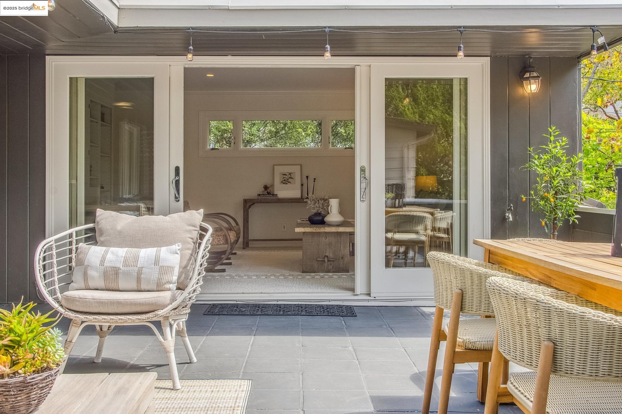Detail Gallery Image 18 of 48 For 306 Ramona Avenue, Piedmont,  CA 94611-3936 - 3 Beds | 2 Baths