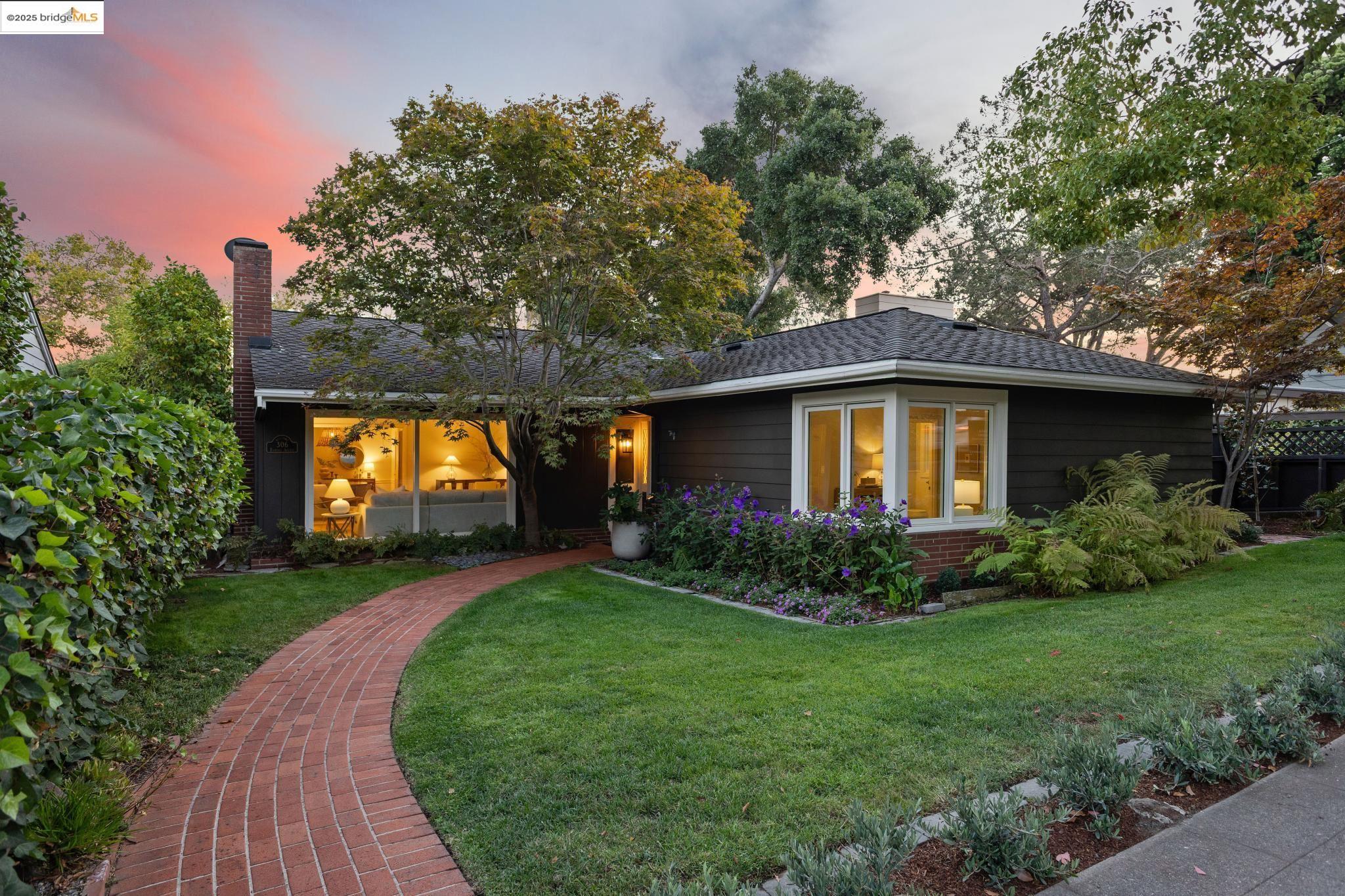 Detail Gallery Image 46 of 48 For 306 Ramona Avenue, Piedmont,  CA 94611-3936 - 3 Beds | 2 Baths