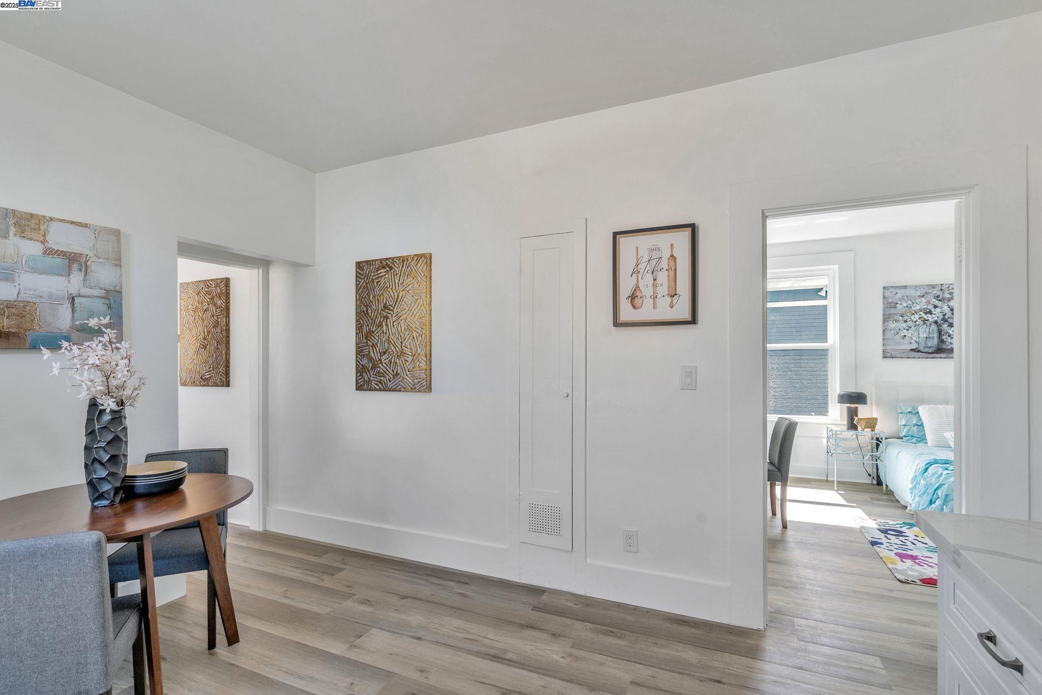 Detail Gallery Image 20 of 60 For 2025 34th Ave, Oakland,  CA 94601 - 7 Beds | 5 Baths