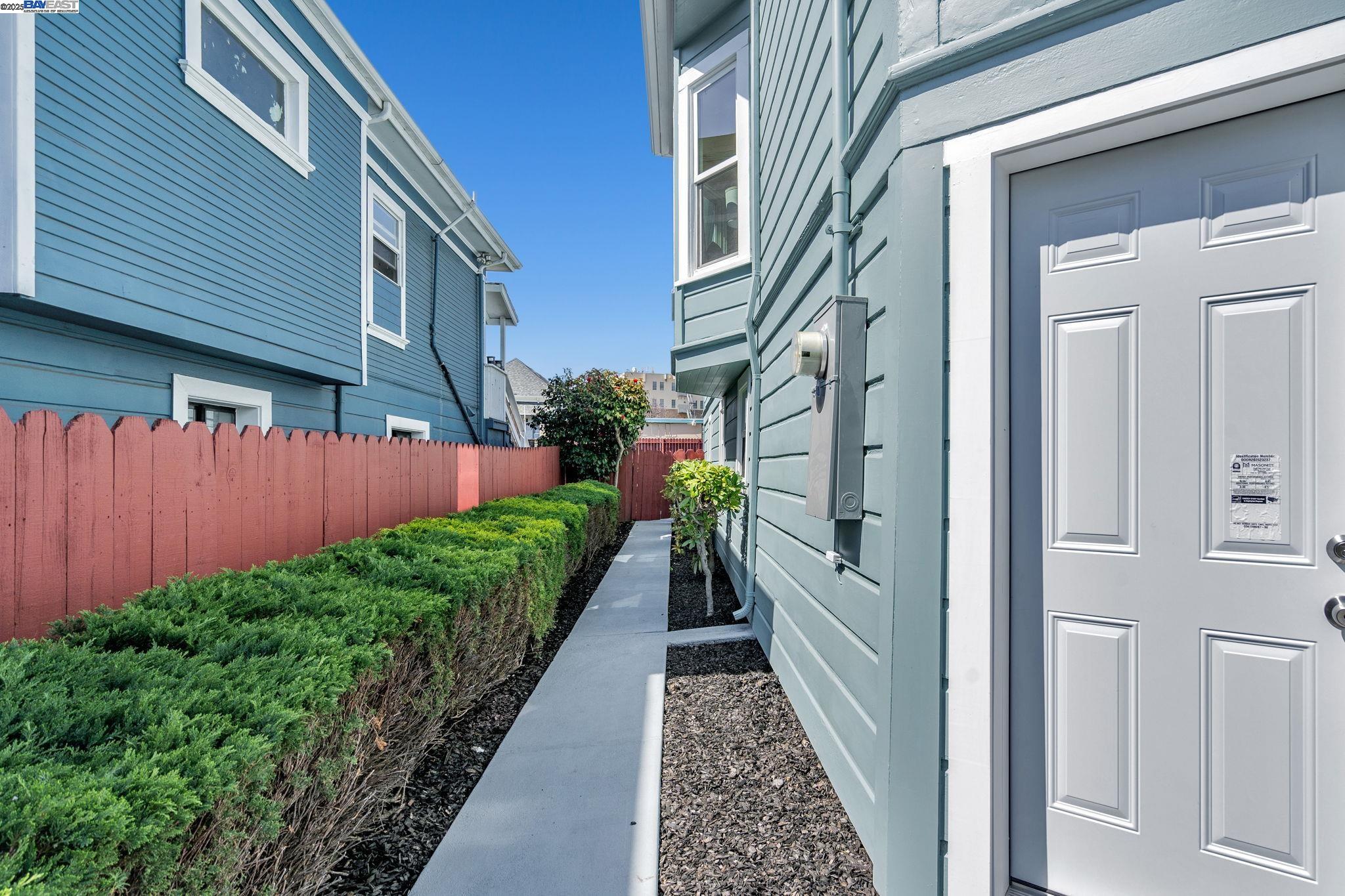 Detail Gallery Image 59 of 60 For 2025 34th Ave, Oakland,  CA 94601 - 7 Beds | 5 Baths