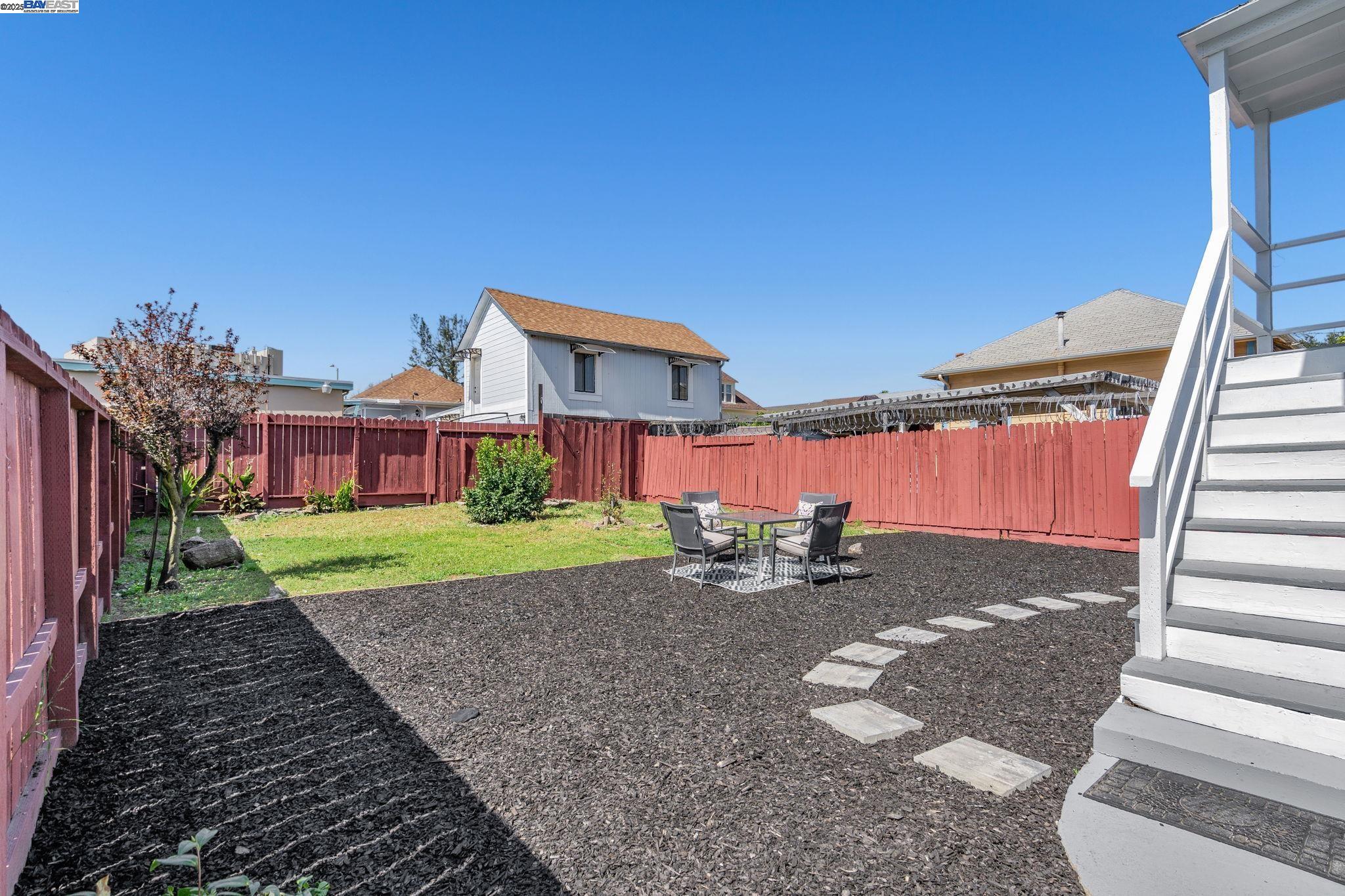 Detail Gallery Image 60 of 60 For 2025 34th Ave, Oakland,  CA 94601 - 7 Beds | 5 Baths