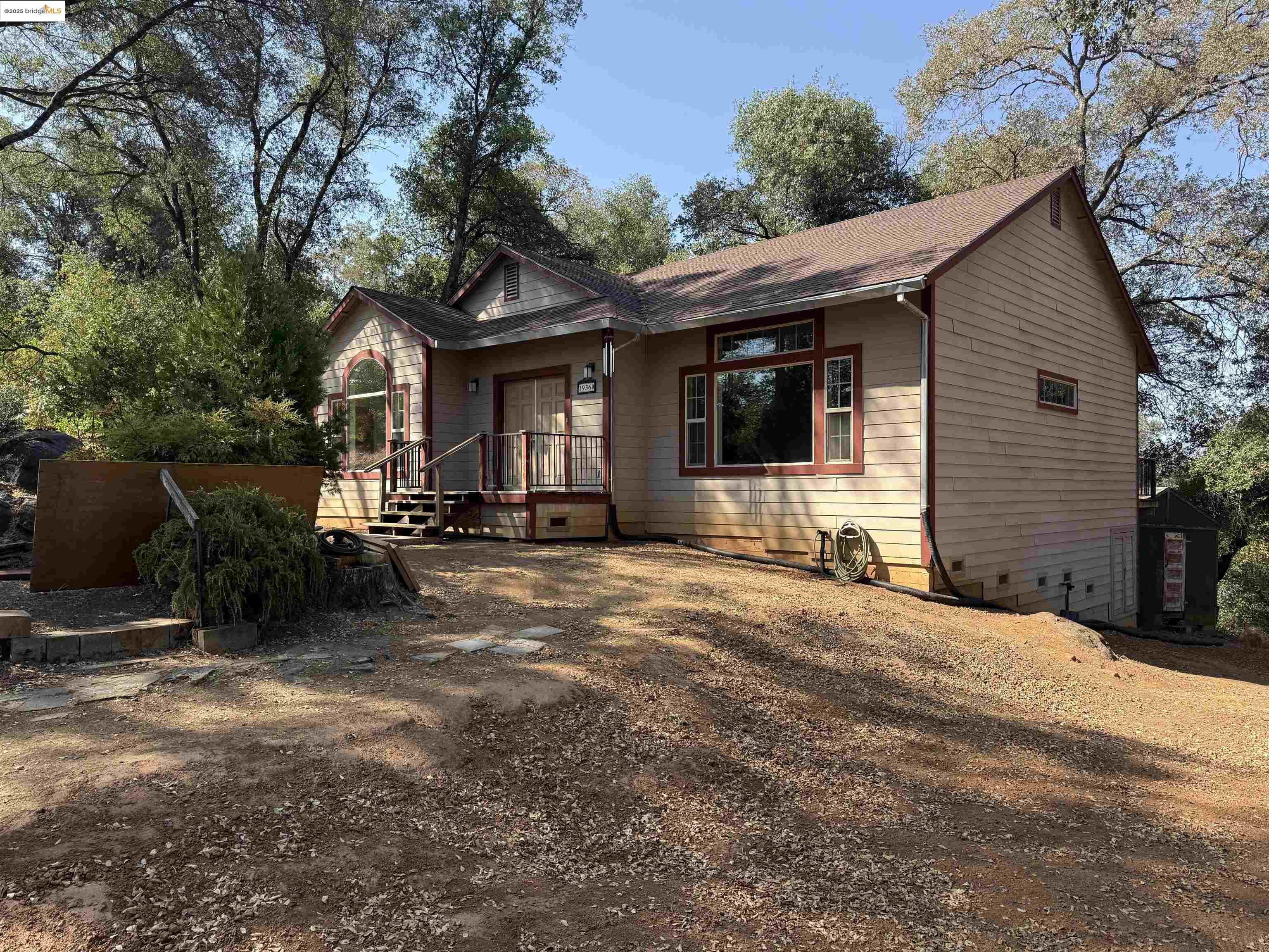Detail Gallery Image 2 of 29 For 19360 Susan Way, Sonora,  CA 95370 - 2 Beds | 2 Baths