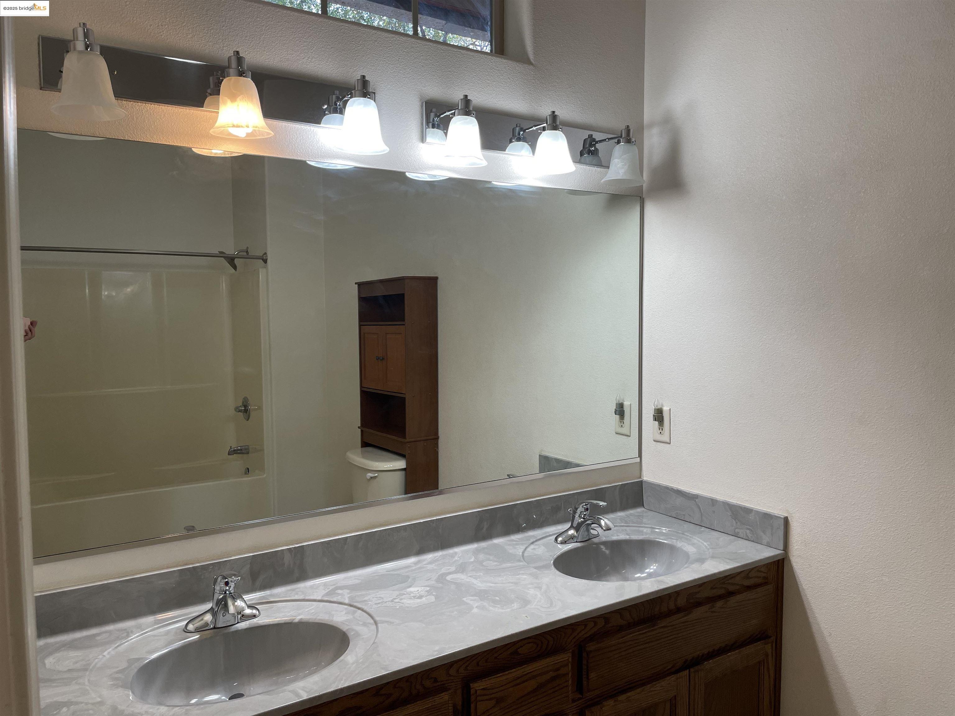 Detail Gallery Image 23 of 29 For 19360 Susan Way, Sonora,  CA 95370 - 2 Beds | 2 Baths