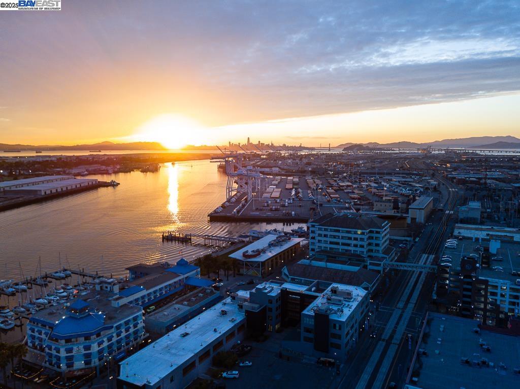 Detail Gallery Image 49 of 57 For 222 Broadway #1002,  Oakland,  CA 94607 - 1 Beds | 1 Baths