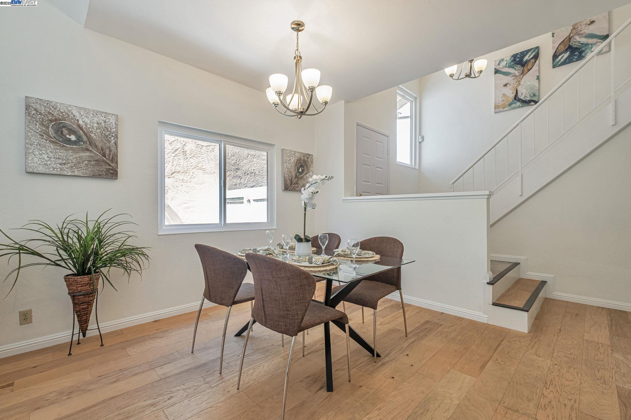 Detail Gallery Image 17 of 39 For 4834 Garnet Cmn, Fremont,  CA 94555 - 4 Beds | 2/1 Baths
