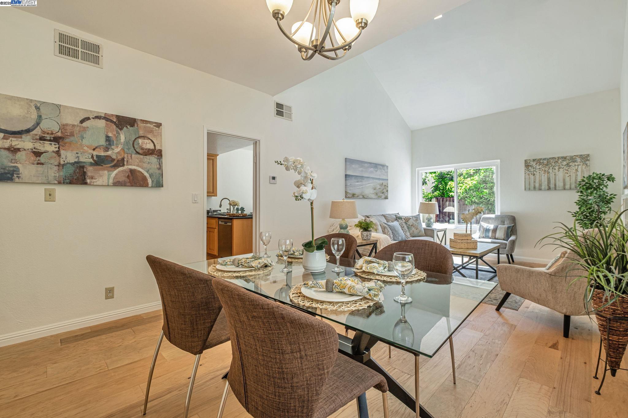 Detail Gallery Image 19 of 39 For 4834 Garnet Cmn, Fremont,  CA 94555 - 4 Beds | 2/1 Baths