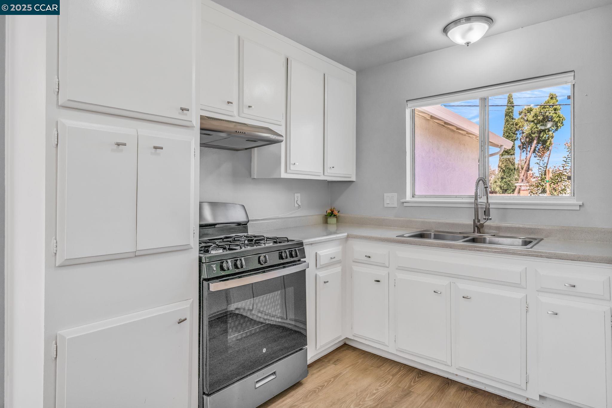 Detail Gallery Image 15 of 36 For 217 Olympia Dr, Pittsburg,  CA 94565 - 3 Beds | 2 Baths