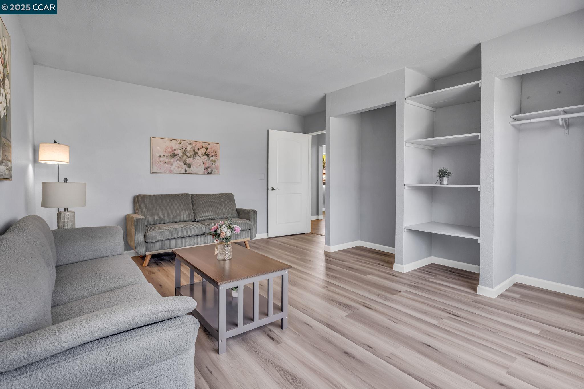 Detail Gallery Image 6 of 36 For 217 Olympia Dr, Pittsburg,  CA 94565 - 3 Beds | 2 Baths