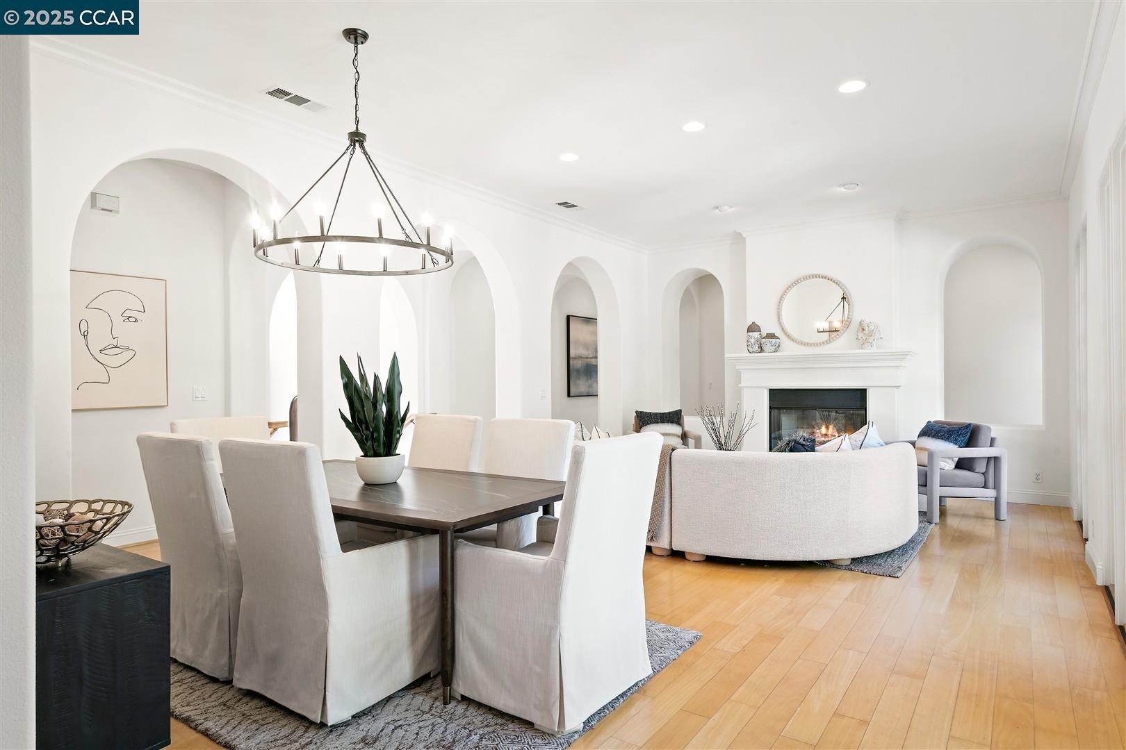 Detail Gallery Image 11 of 60 For 6 Whiting Ct, Moraga,  CA 94556 - 4 Beds | 3/1 Baths