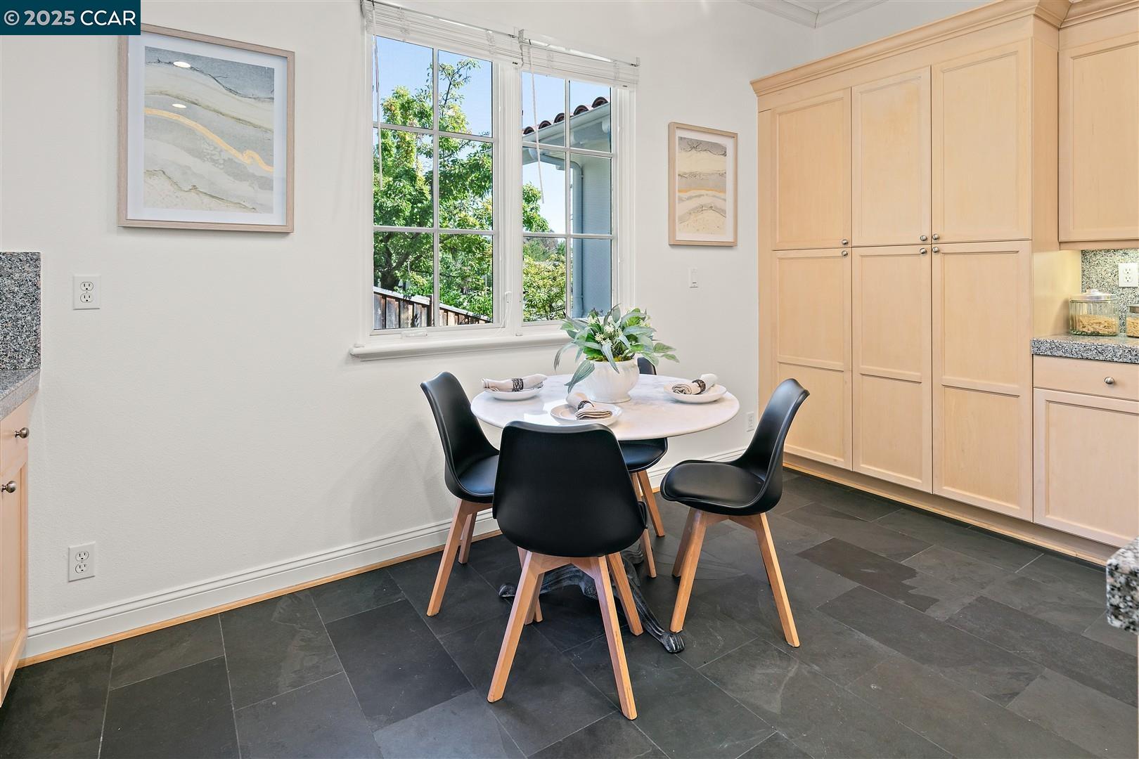 Detail Gallery Image 17 of 60 For 6 Whiting Ct, Moraga,  CA 94556 - 4 Beds | 3/1 Baths