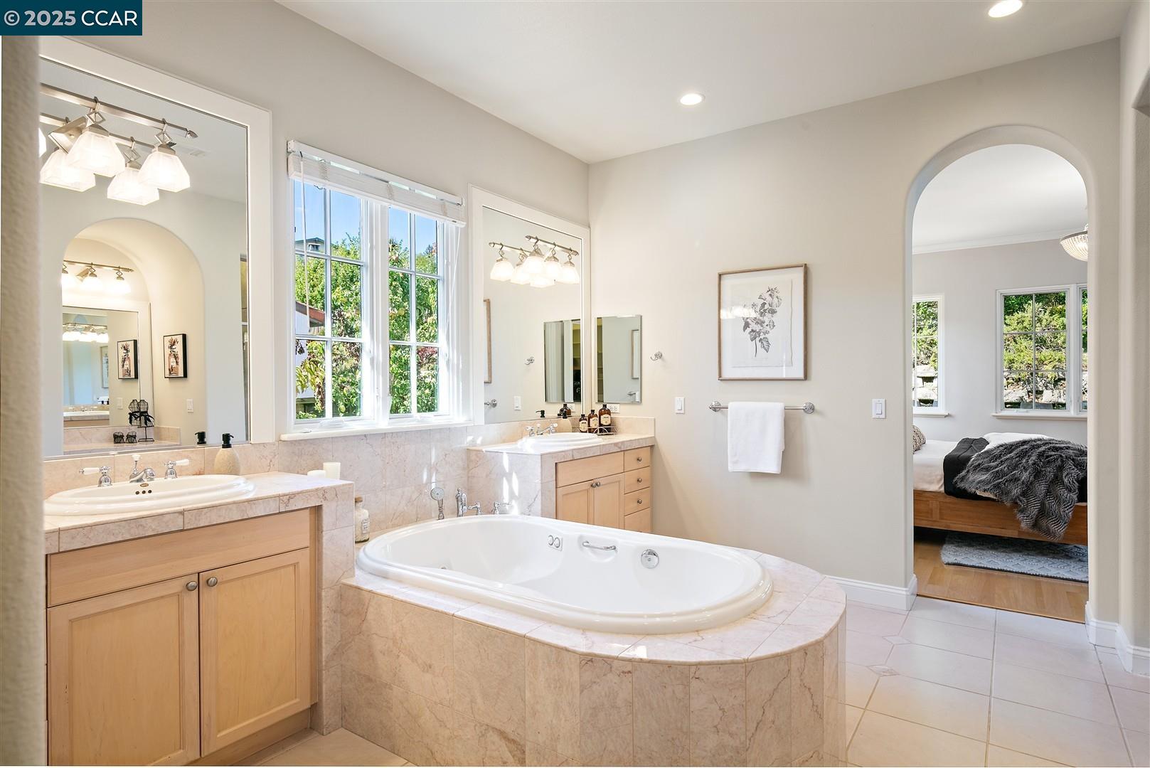 Detail Gallery Image 24 of 60 For 6 Whiting Ct, Moraga,  CA 94556 - 4 Beds | 3/1 Baths