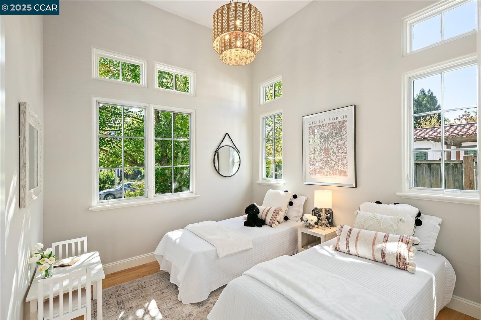 Detail Gallery Image 27 of 60 For 6 Whiting Ct, Moraga,  CA 94556 - 4 Beds | 3/1 Baths