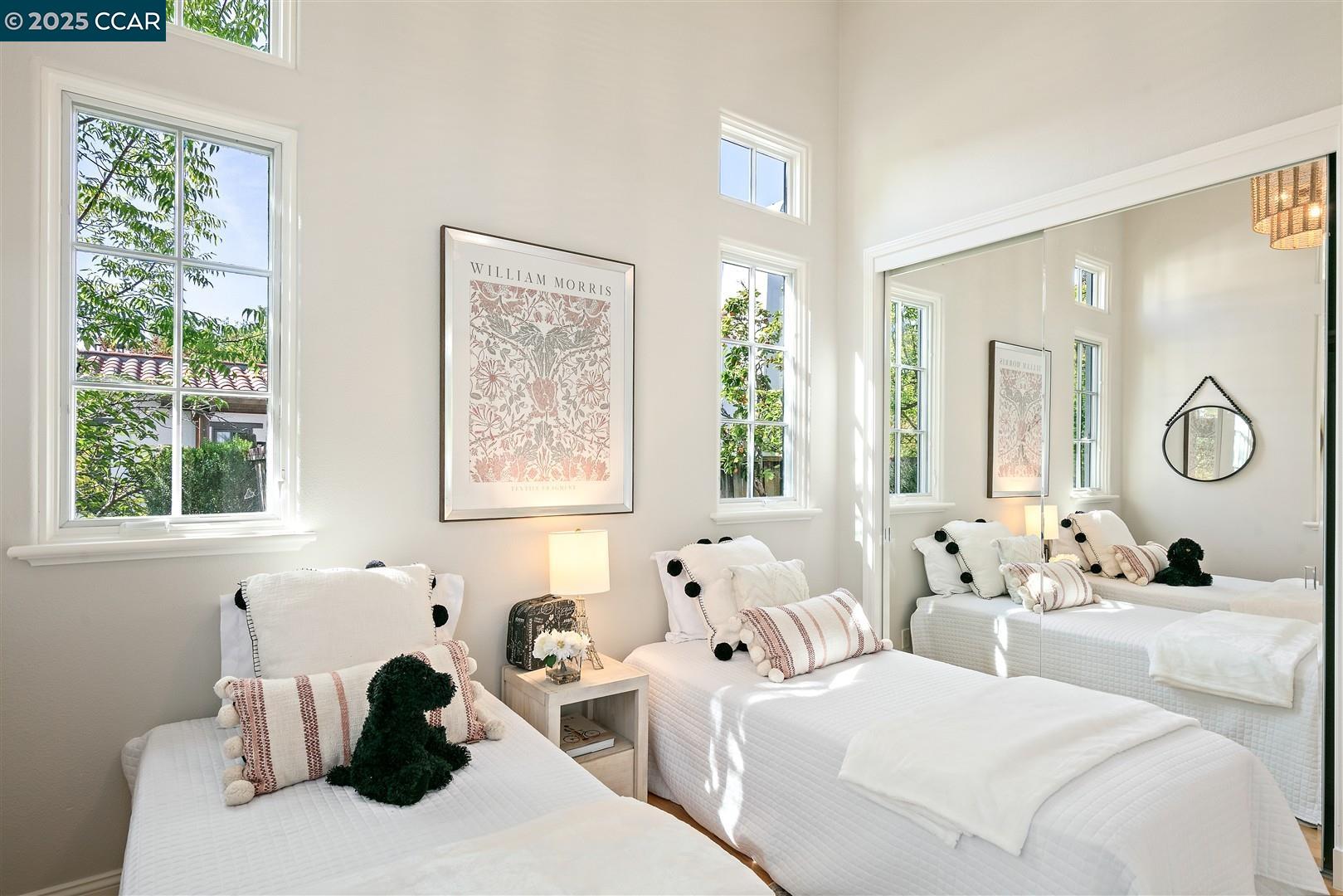 Detail Gallery Image 28 of 60 For 6 Whiting Ct, Moraga,  CA 94556 - 4 Beds | 3/1 Baths
