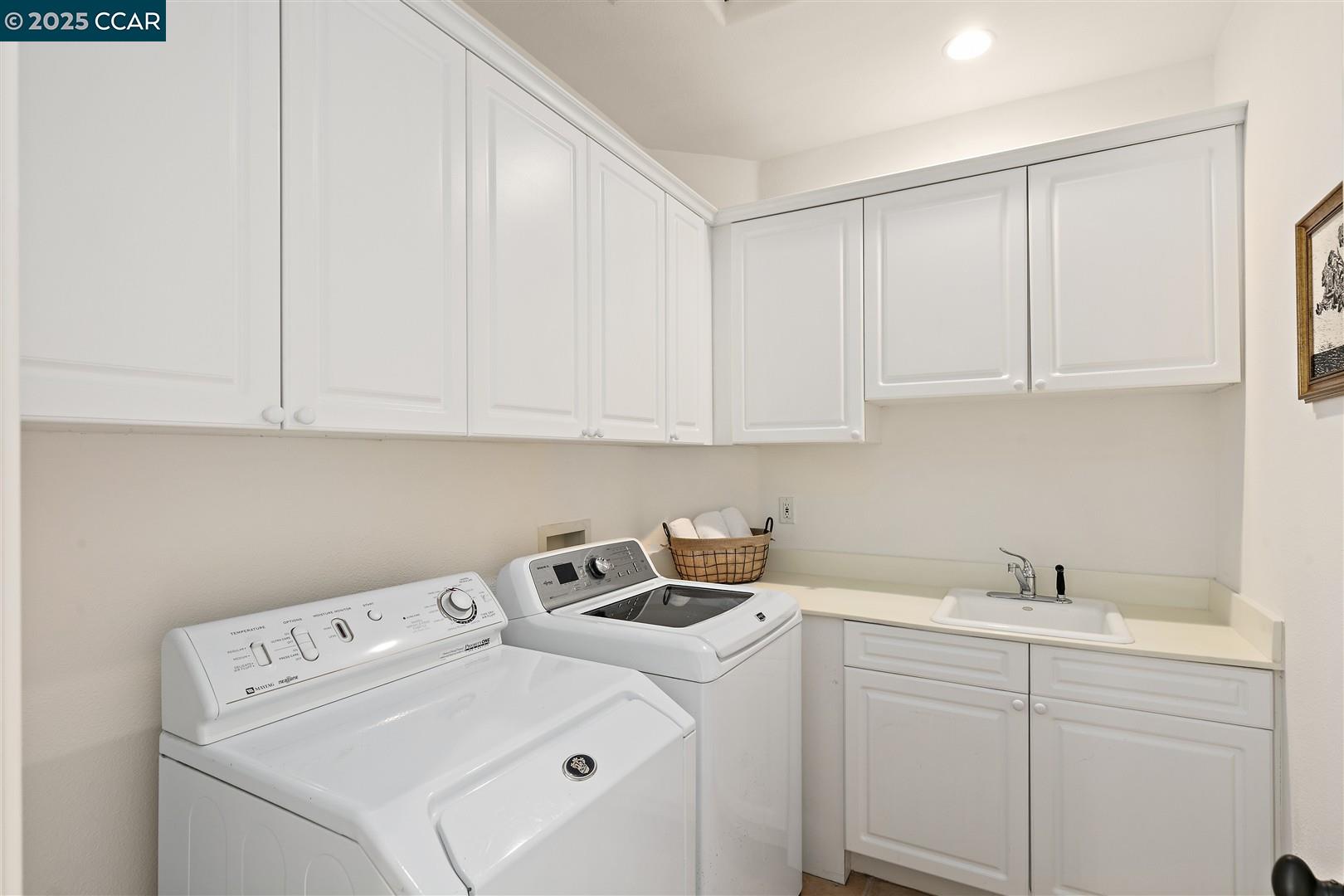 Detail Gallery Image 33 of 60 For 6 Whiting Ct, Moraga,  CA 94556 - 4 Beds | 3/1 Baths
