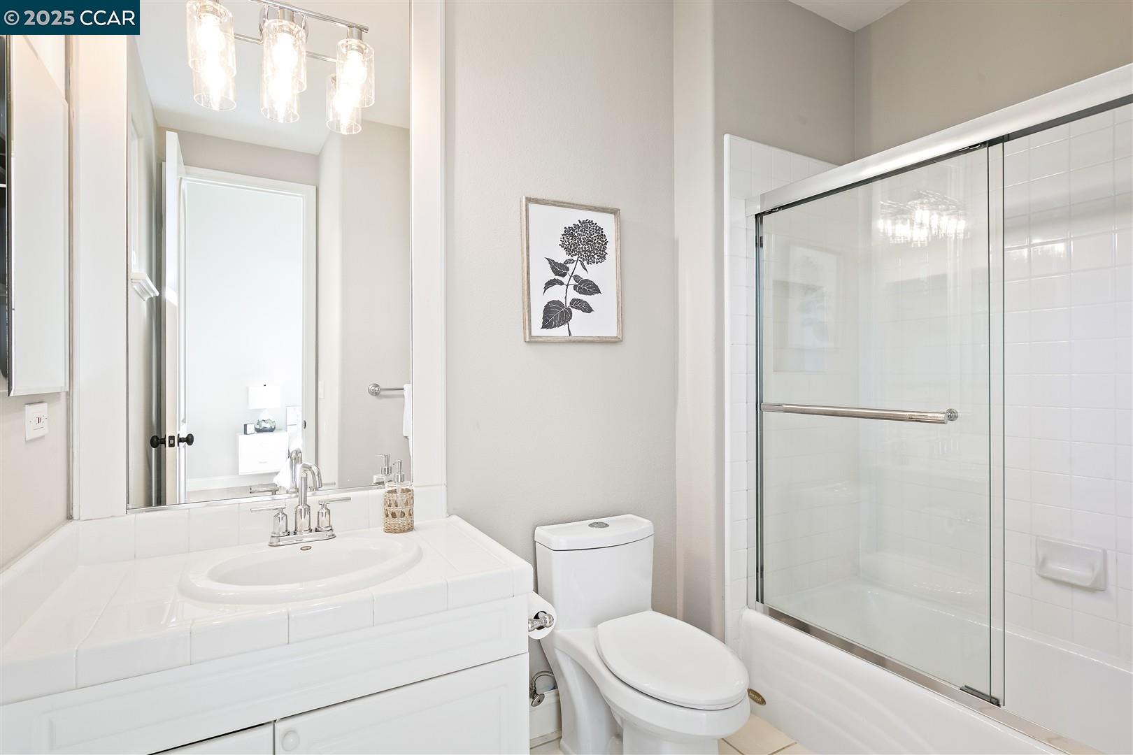 Detail Gallery Image 36 of 60 For 6 Whiting Ct, Moraga,  CA 94556 - 4 Beds | 3/1 Baths