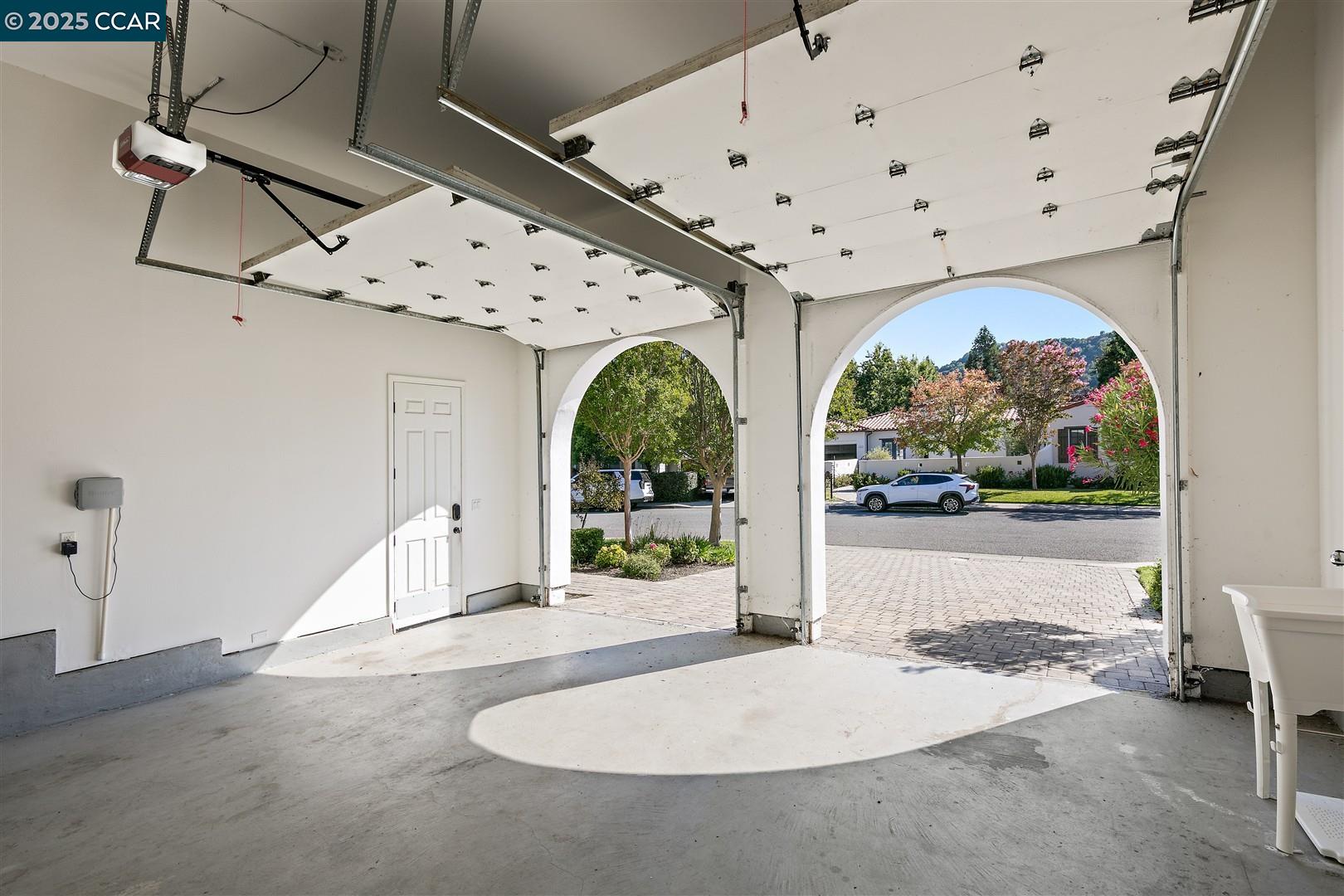 Detail Gallery Image 37 of 60 For 6 Whiting Ct, Moraga,  CA 94556 - 4 Beds | 3/1 Baths