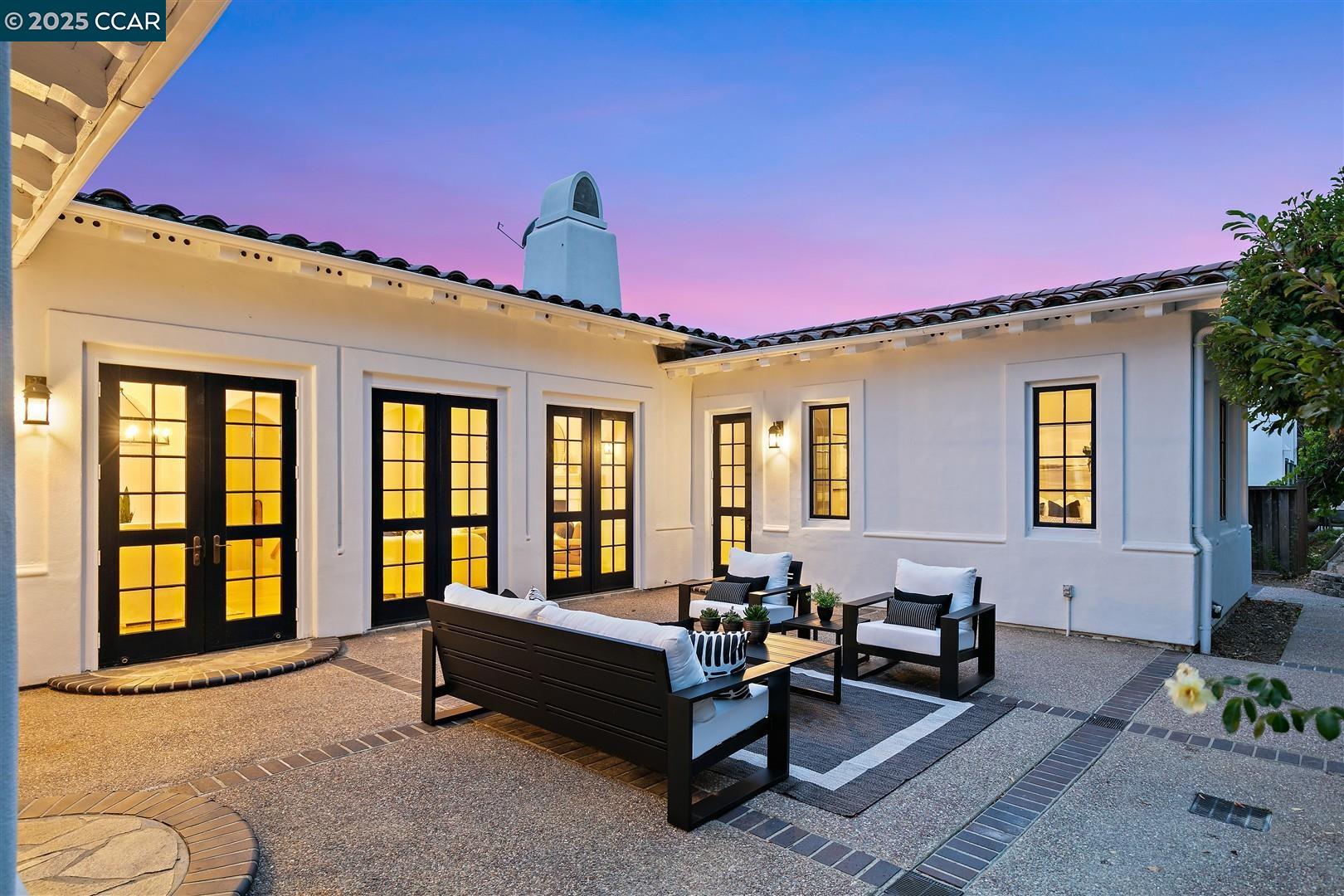 Detail Gallery Image 41 of 60 For 6 Whiting Ct, Moraga,  CA 94556 - 4 Beds | 3/1 Baths