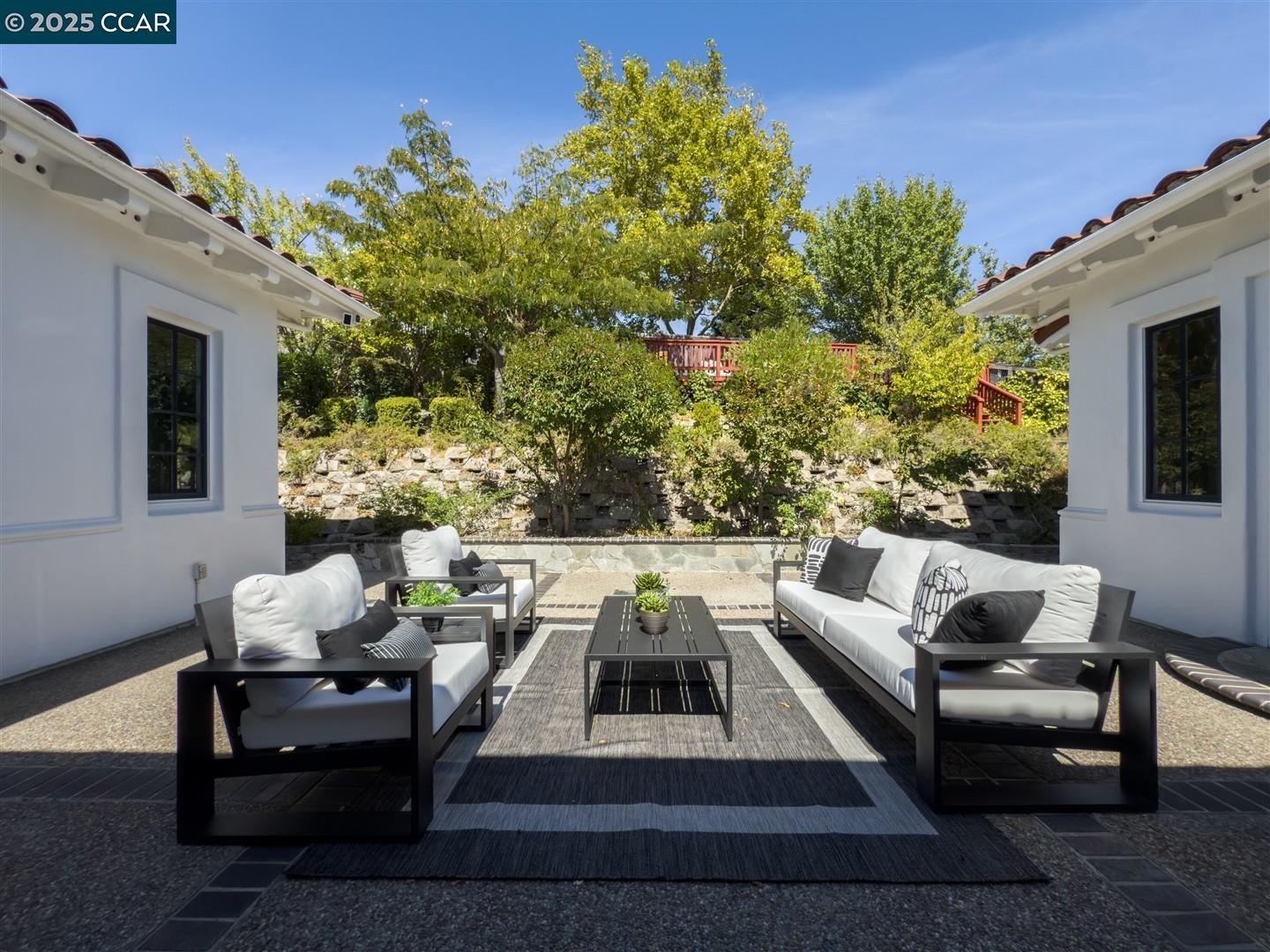 Detail Gallery Image 43 of 60 For 6 Whiting Ct, Moraga,  CA 94556 - 4 Beds | 3/1 Baths