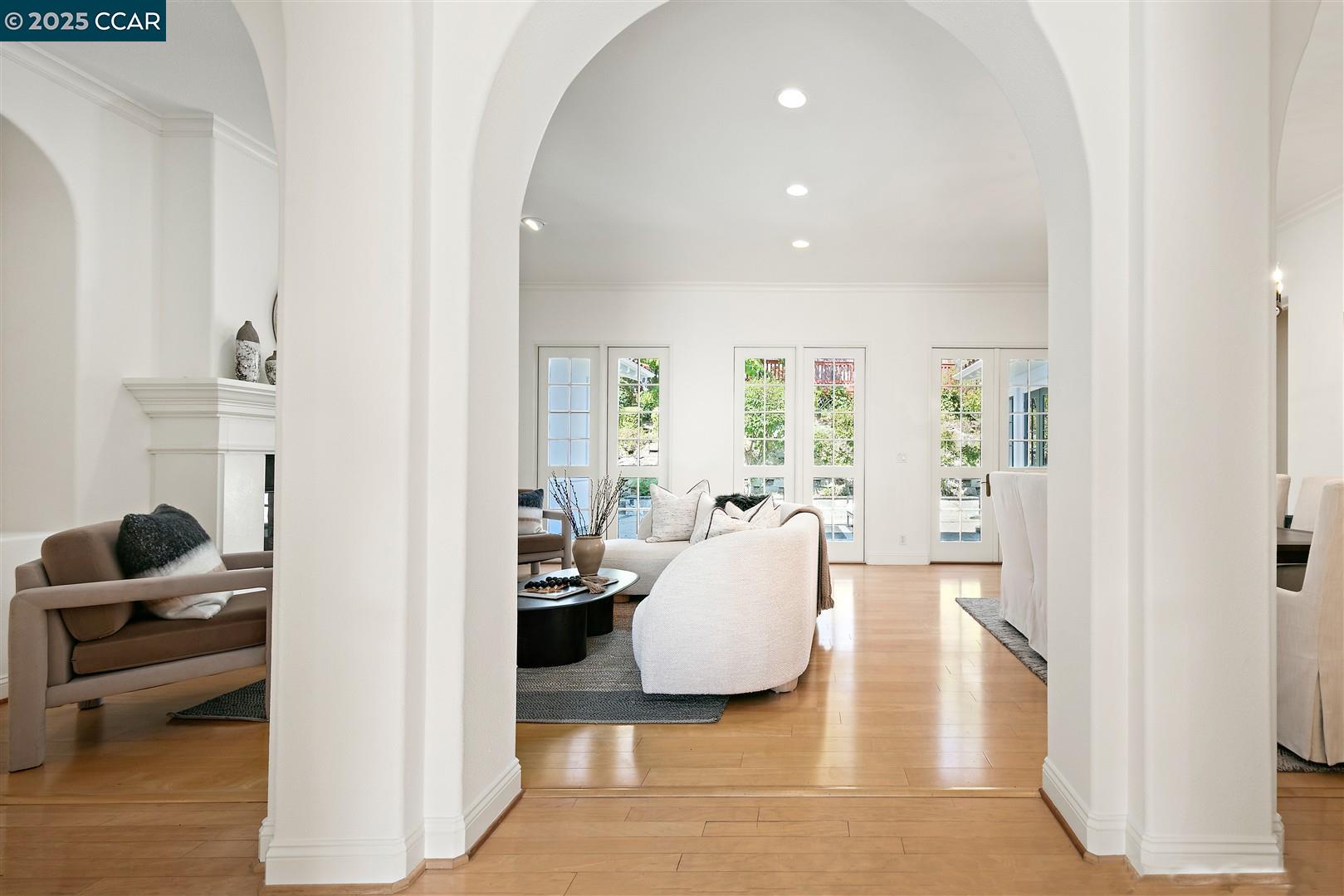 Detail Gallery Image 7 of 60 For 6 Whiting Ct, Moraga,  CA 94556 - 4 Beds | 3/1 Baths