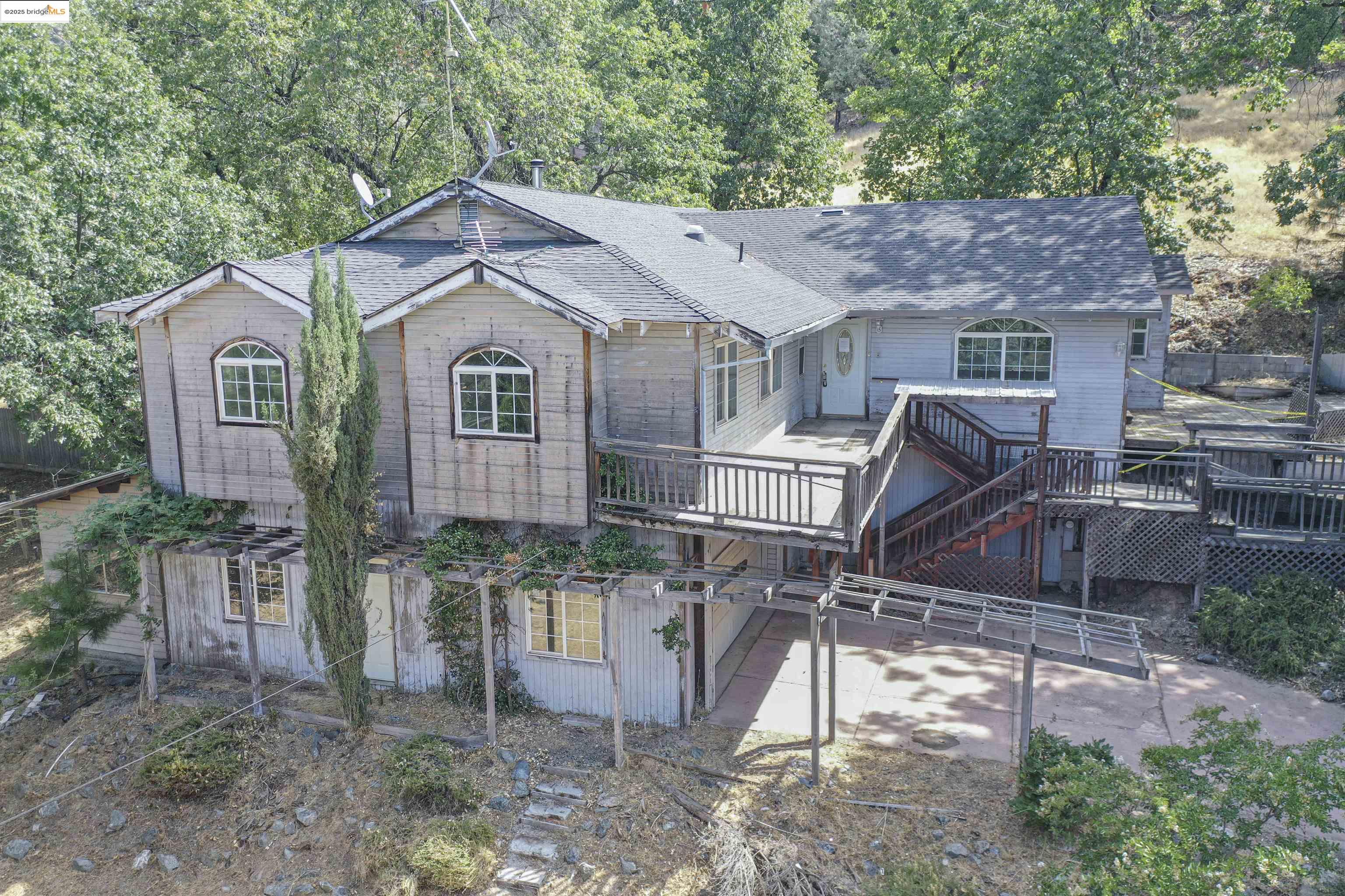Detail Gallery Image 2 of 49 For 21767 Longeway Rd, Sonora,  CA 95370 - 3 Beds | 3 Baths