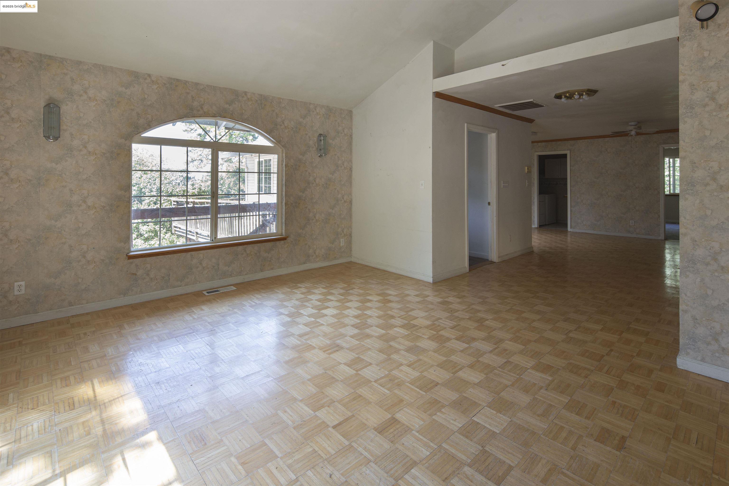 Detail Gallery Image 12 of 49 For 21767 Longeway Rd, Sonora,  CA 95370 - 3 Beds | 3 Baths