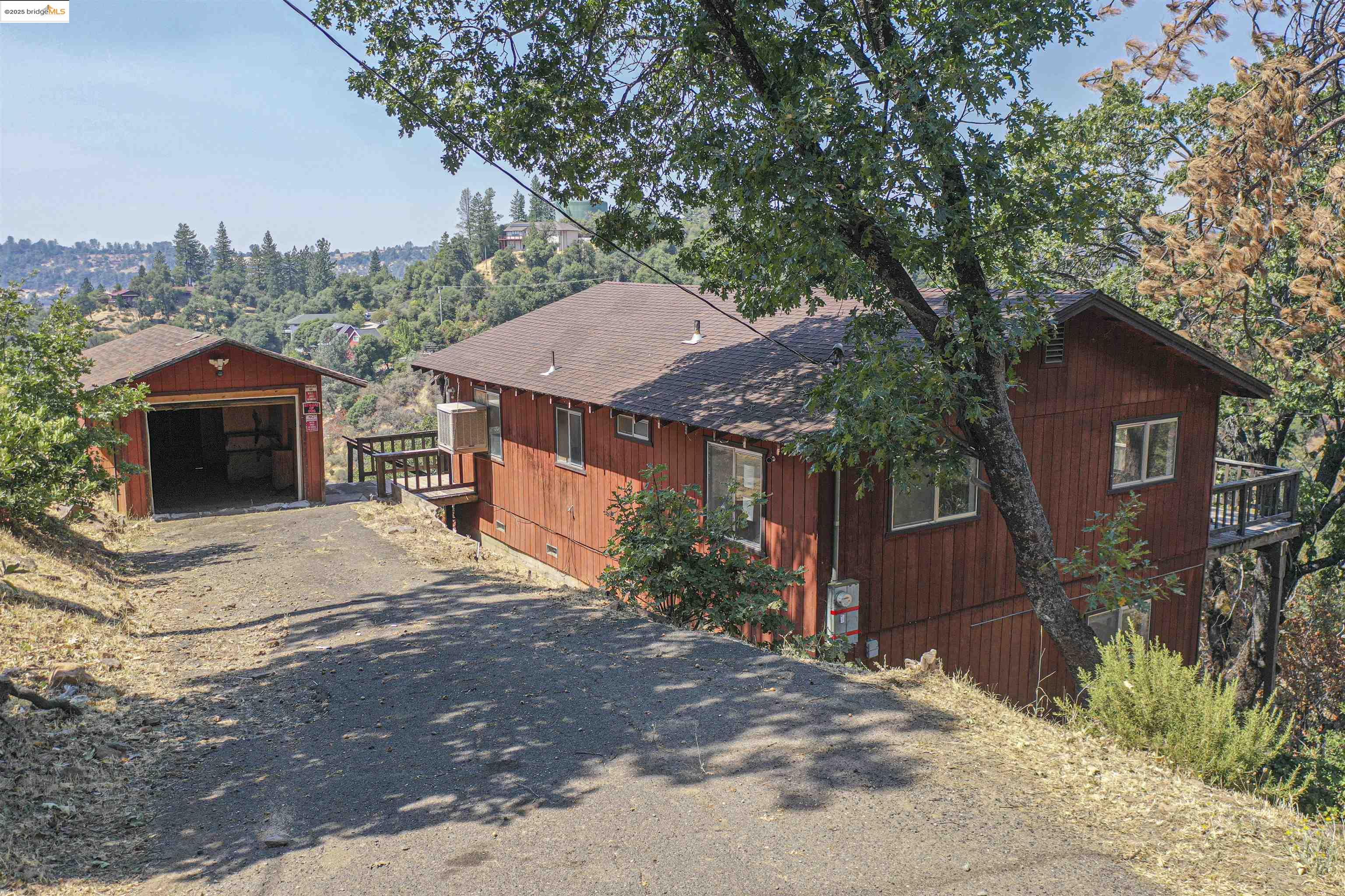 Detail Gallery Image 1 of 37 For 20336 Stardust Way, Tuolumne,  CA 95379 - 3 Beds | 2 Baths