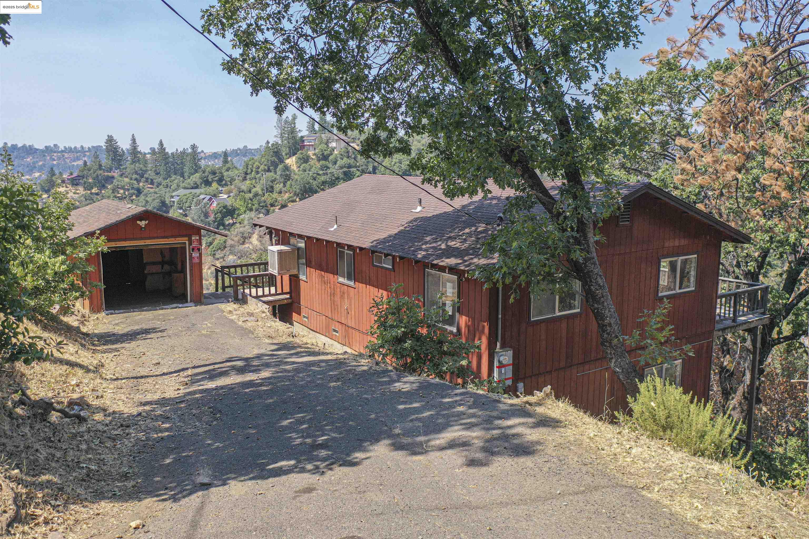 Detail Gallery Image 2 of 37 For 20336 Stardust Way, Tuolumne,  CA 95379 - 3 Beds | 2 Baths