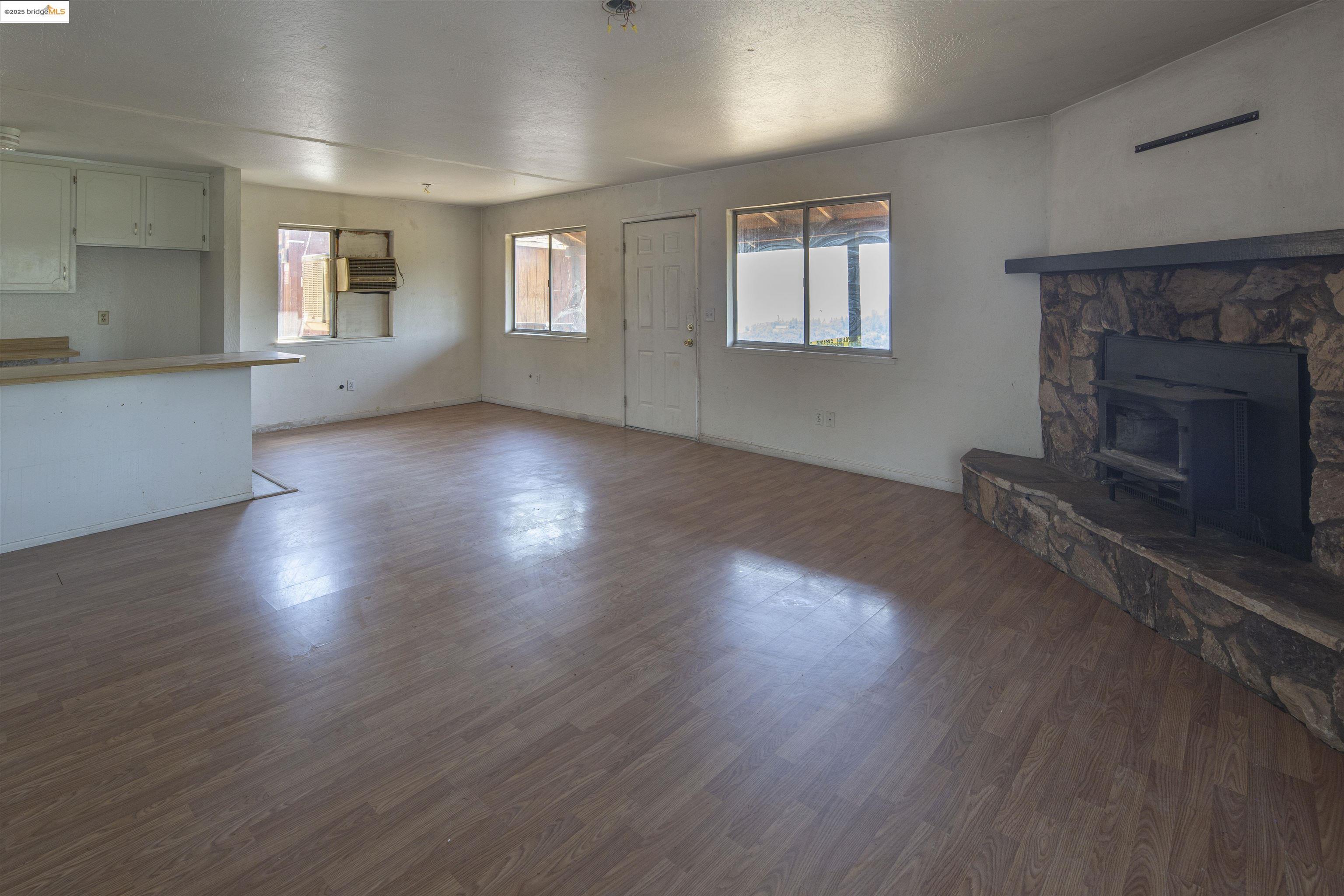 Detail Gallery Image 13 of 37 For 20336 Stardust Way, Tuolumne,  CA 95379 - 3 Beds | 2 Baths