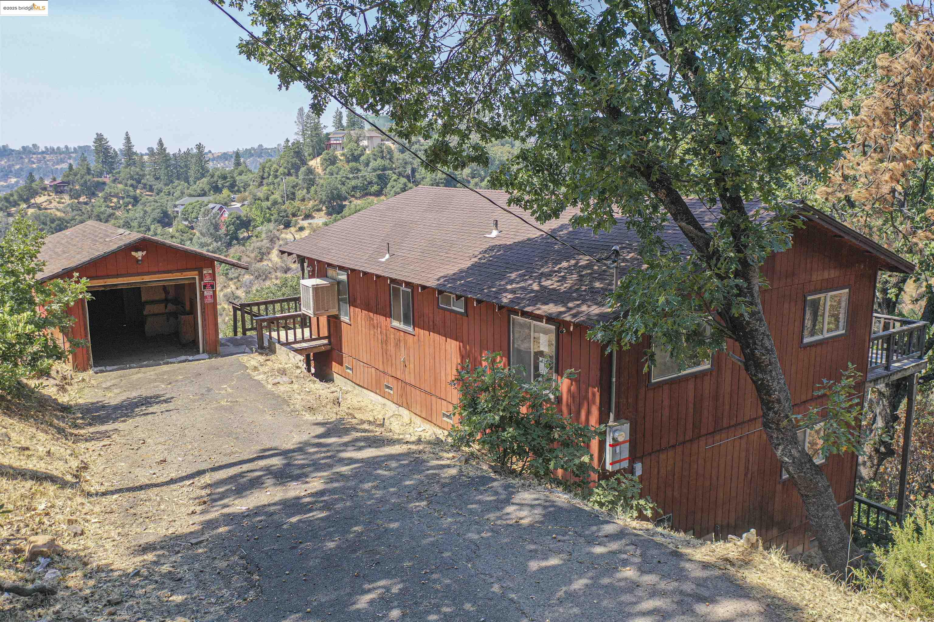 Detail Gallery Image 3 of 37 For 20336 Stardust Way, Tuolumne,  CA 95379 - 3 Beds | 2 Baths