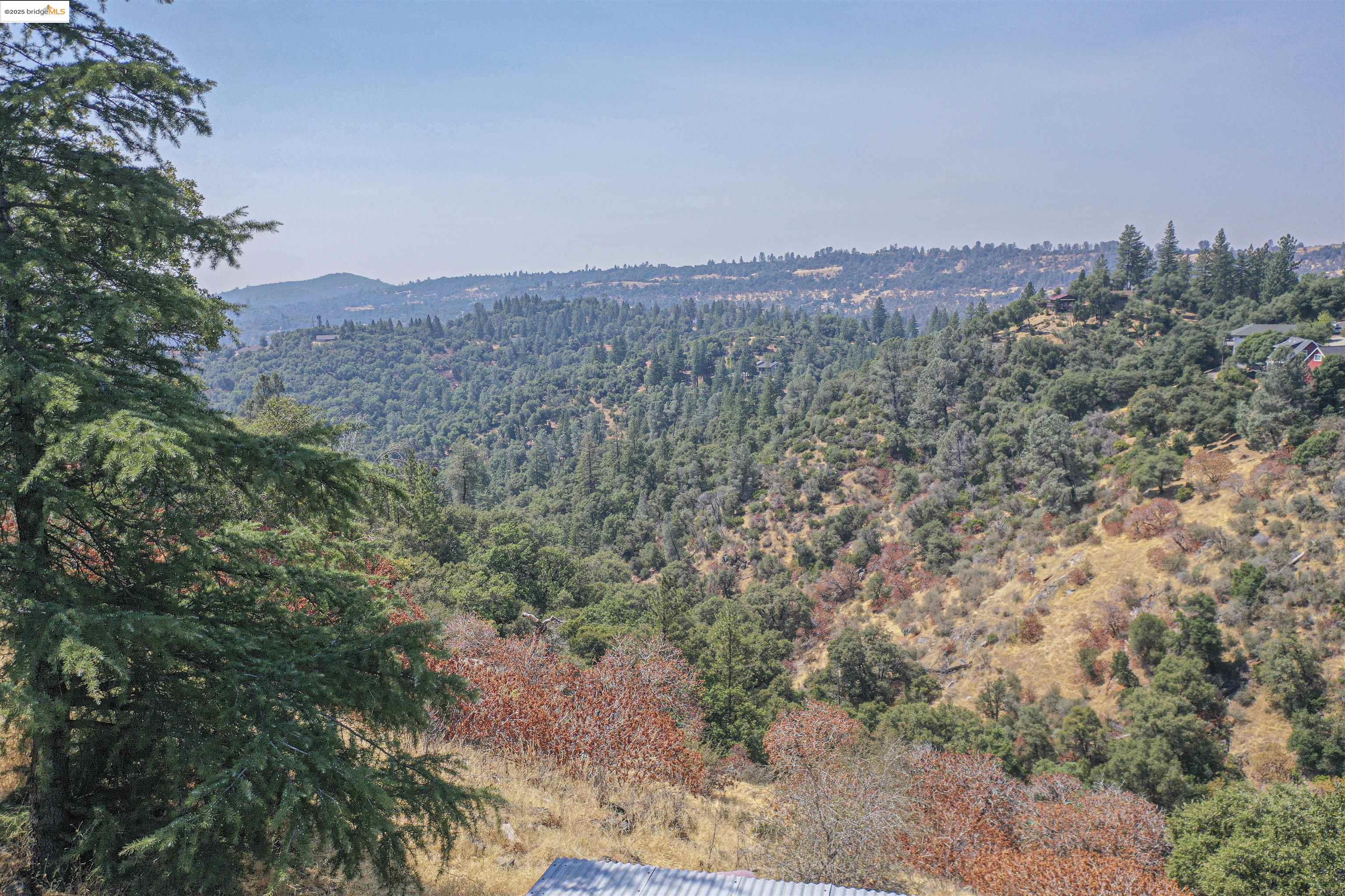 Detail Gallery Image 9 of 37 For 20336 Stardust Way, Tuolumne,  CA 95379 - 3 Beds | 2 Baths