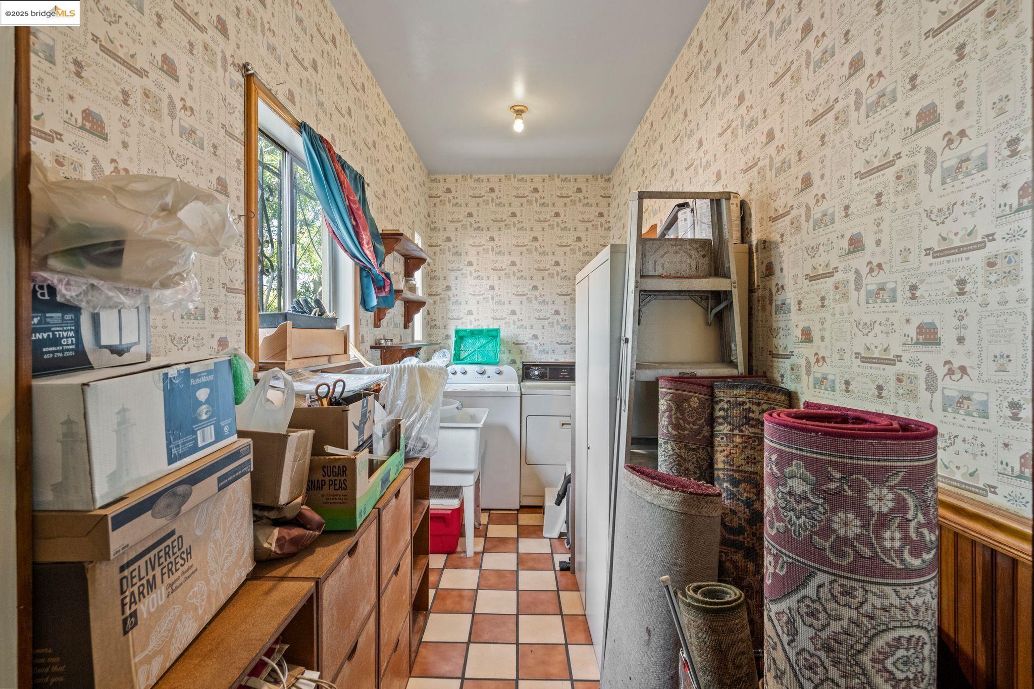 Detail Gallery Image 17 of 27 For 746 E 19th St, Oakland,  CA 94606 - 3 Beds | 2 Baths