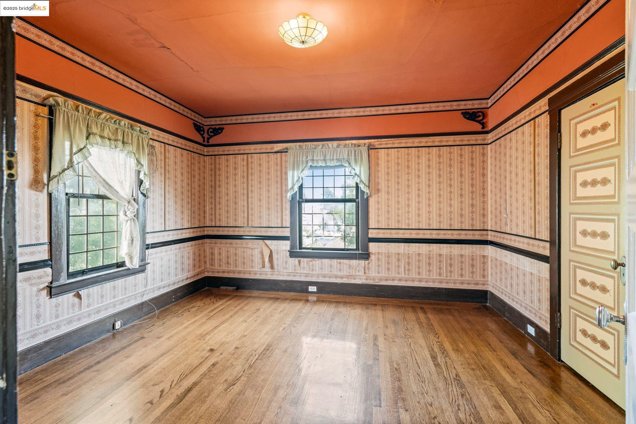 Detail Gallery Image 20 of 27 For 746 E 19th St, Oakland,  CA 94606 - 3 Beds | 2 Baths