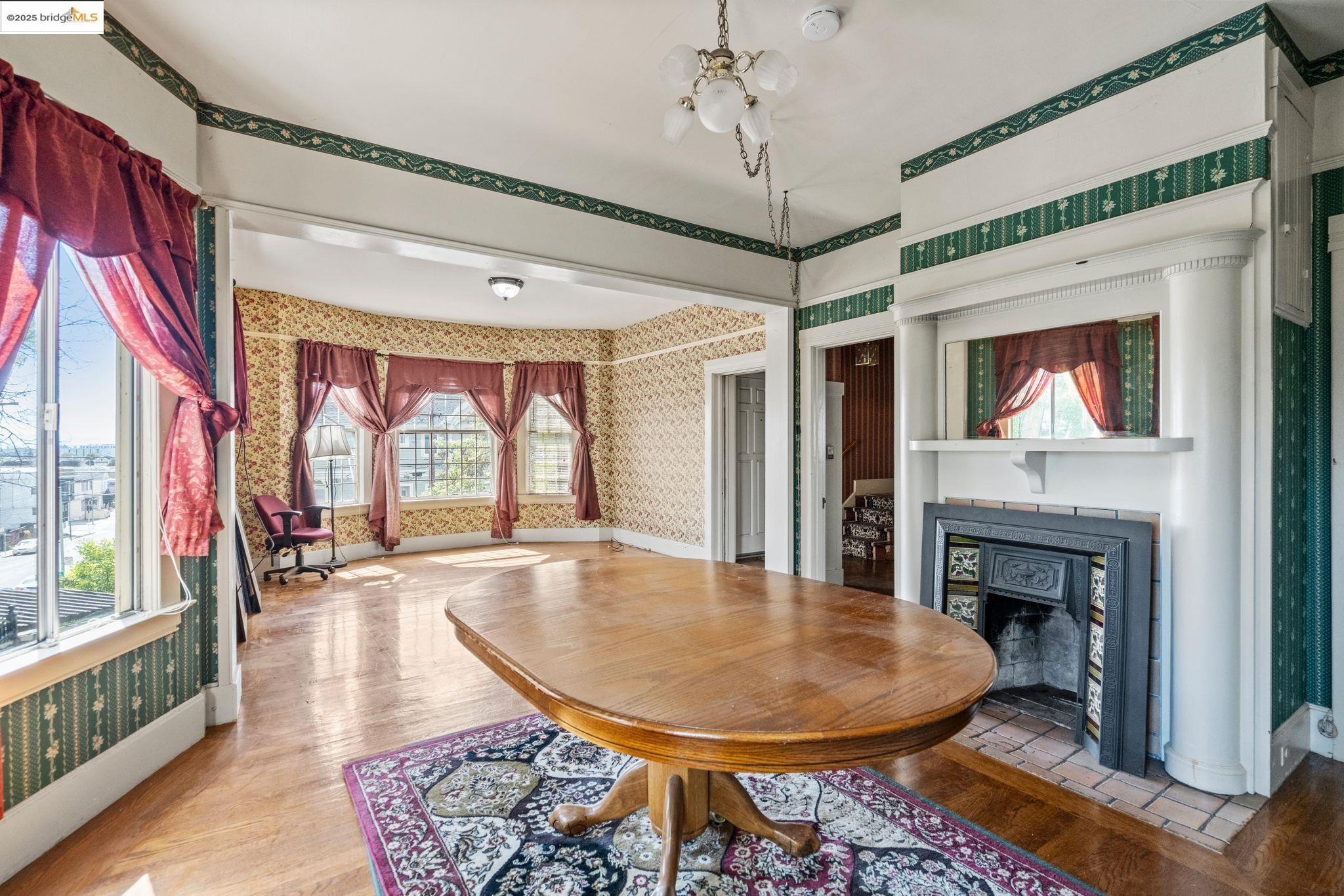 Detail Gallery Image 9 of 27 For 746 E 19th St, Oakland,  CA 94606 - 3 Beds | 2 Baths
