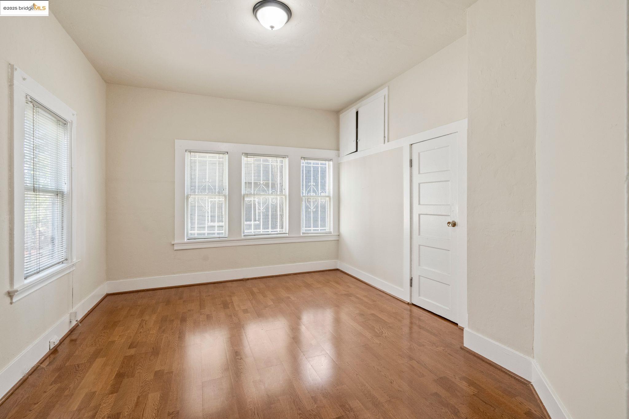 Detail Gallery Image 12 of 29 For 738 E 19th St, Oakland,  CA 94606 - – Beds | – Baths