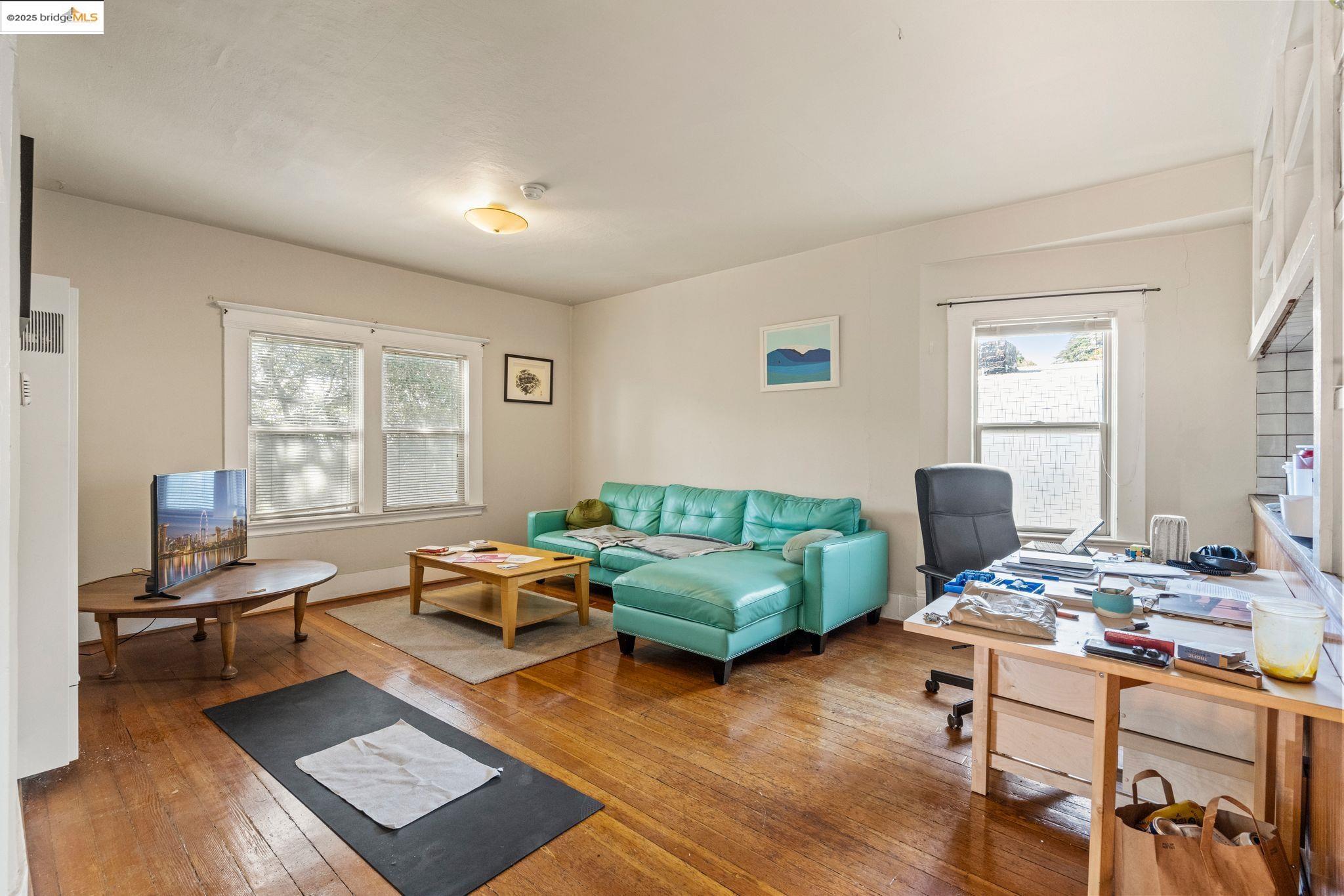 Detail Gallery Image 21 of 29 For 738 E 19th St, Oakland,  CA 94606 - – Beds | – Baths