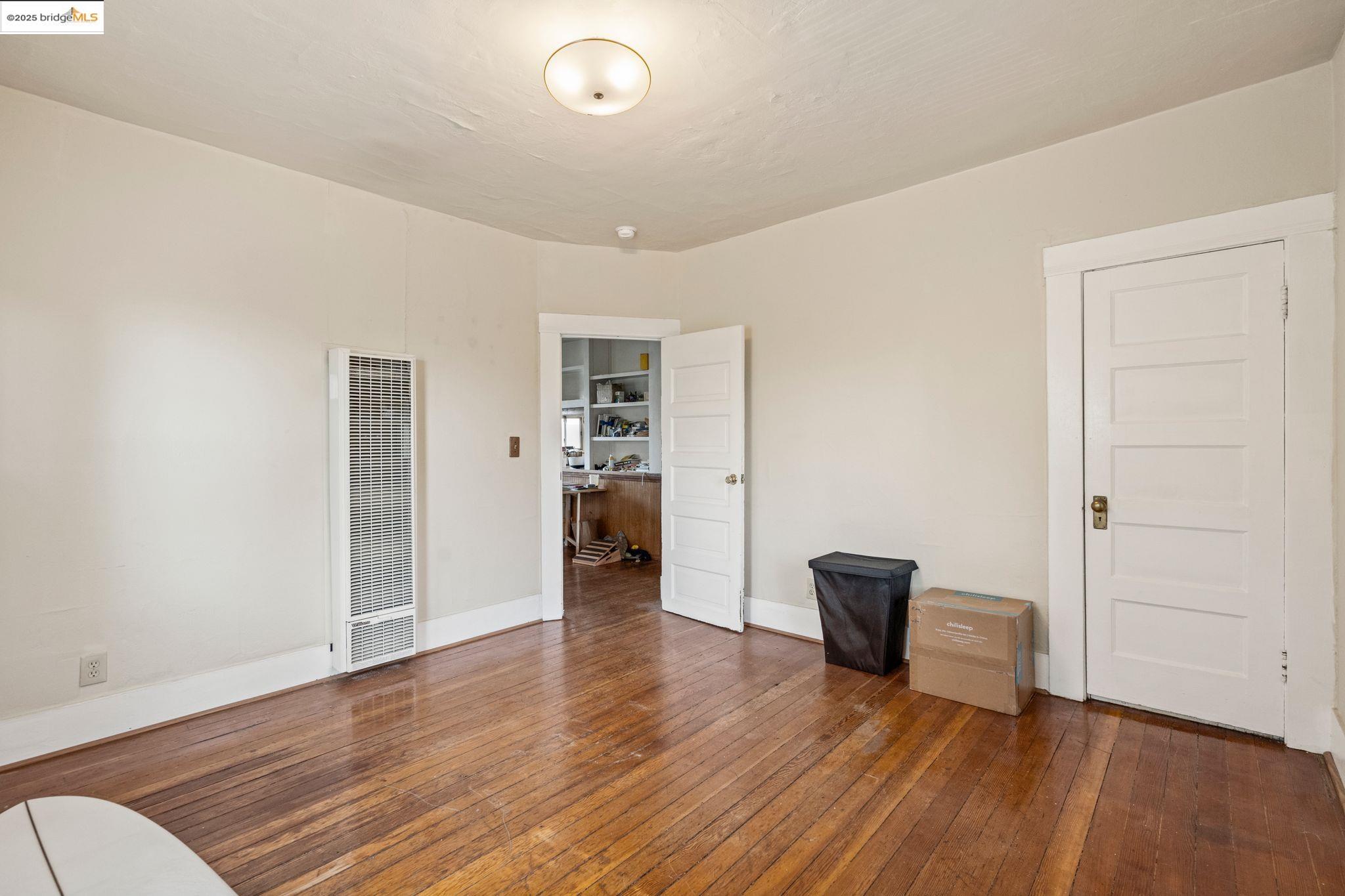 Detail Gallery Image 28 of 29 For 738 E 19th St, Oakland,  CA 94606 - – Beds | – Baths