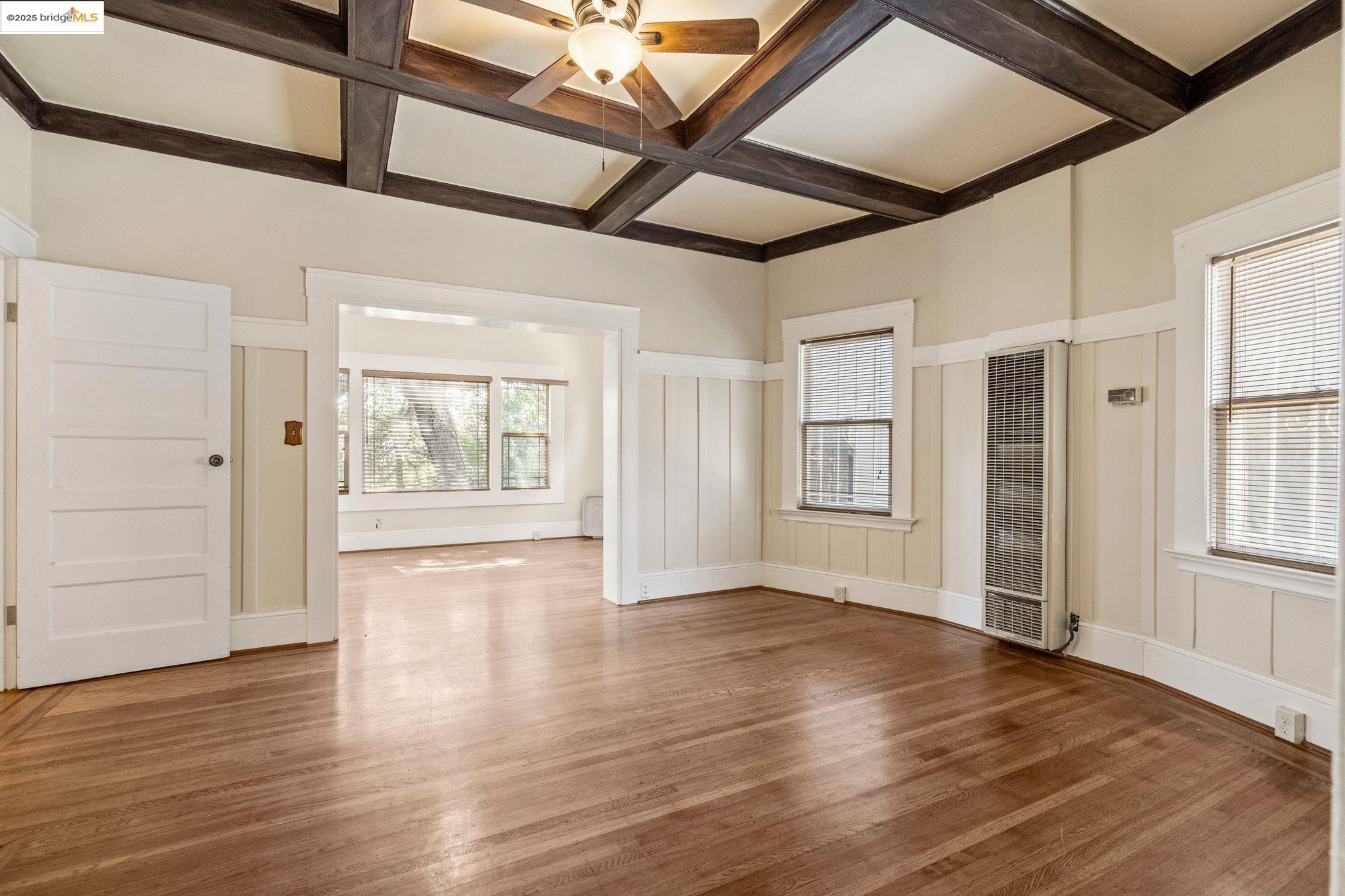 Detail Gallery Image 8 of 29 For 738 E 19th St, Oakland,  CA 94606 - – Beds | – Baths