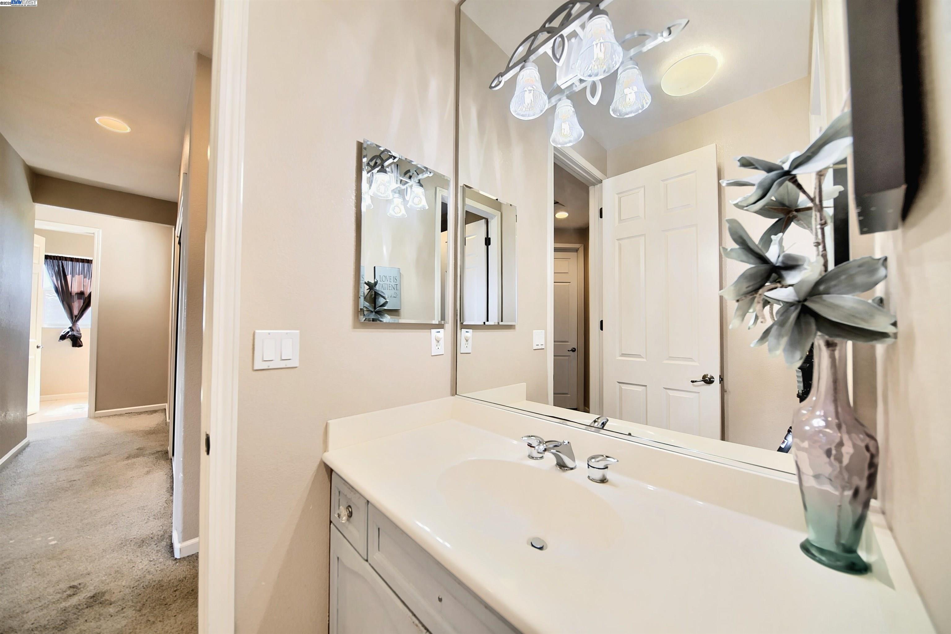 Detail Gallery Image 20 of 41 For 1635 Langum Way, Manteca,  CA 95337 - 5 Beds | 3/1 Baths