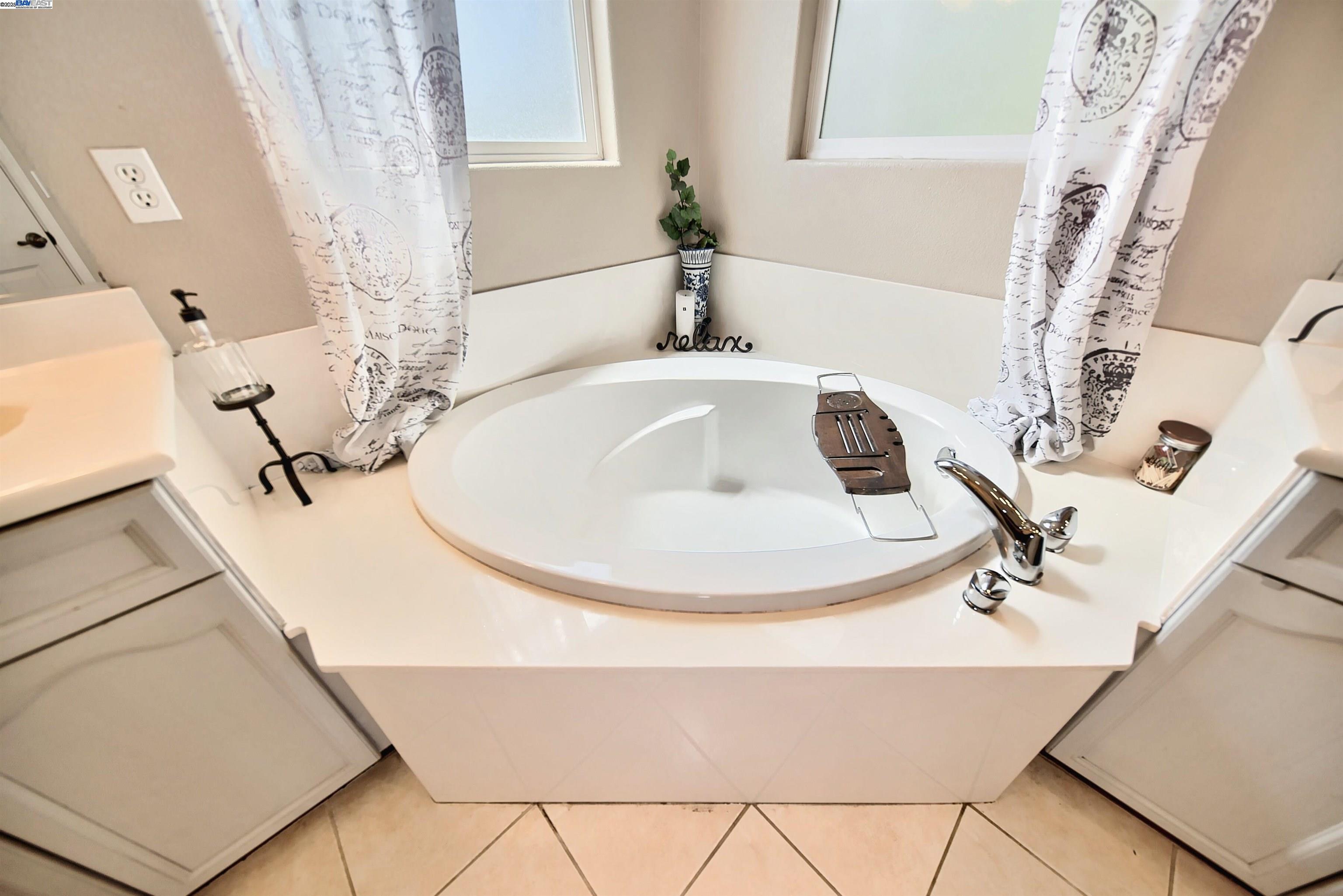 Detail Gallery Image 31 of 41 For 1635 Langum Way, Manteca,  CA 95337 - 5 Beds | 3/1 Baths