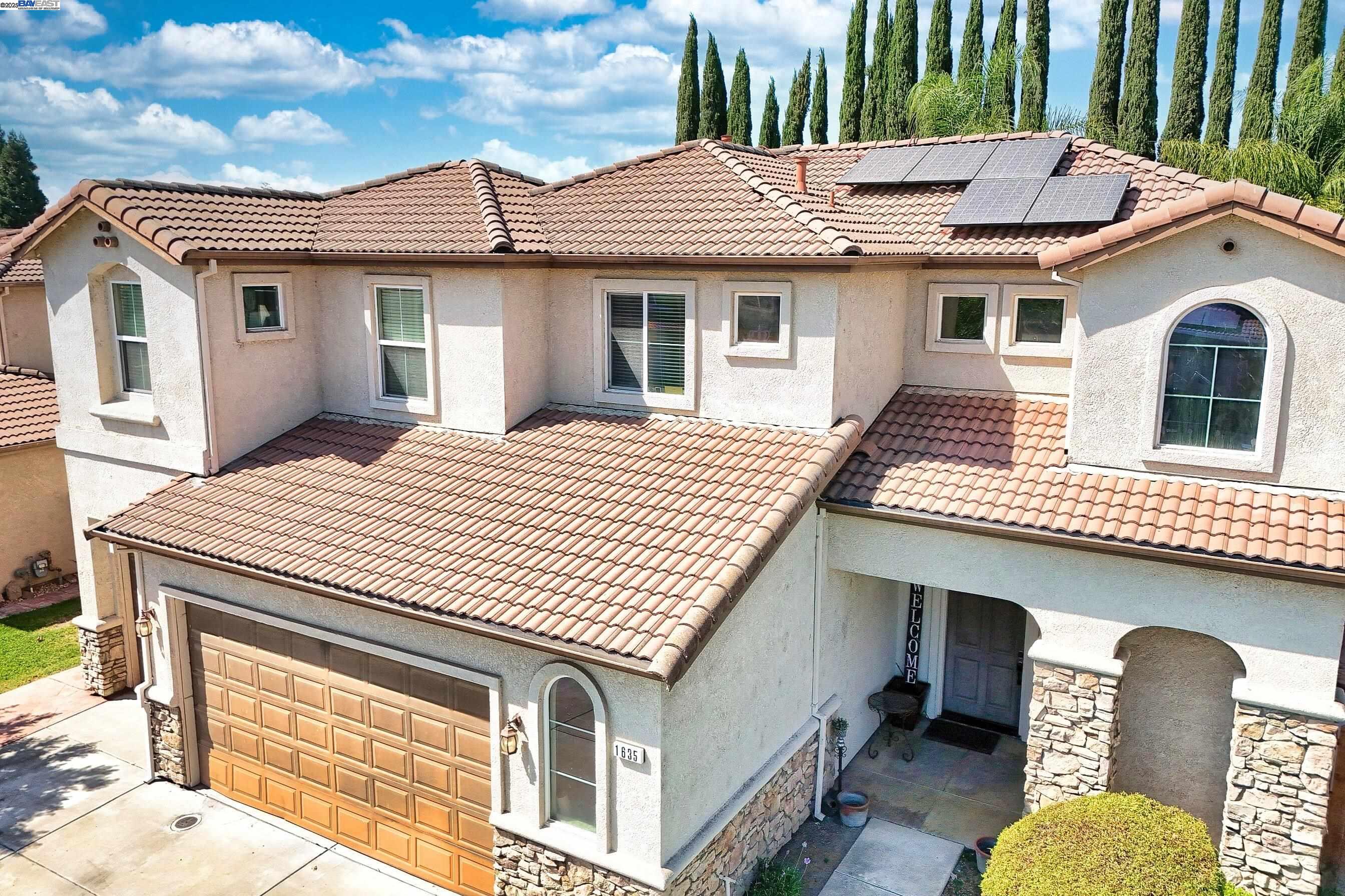 Detail Gallery Image 6 of 41 For 1635 Langum Way, Manteca,  CA 95337 - 5 Beds | 3/1 Baths