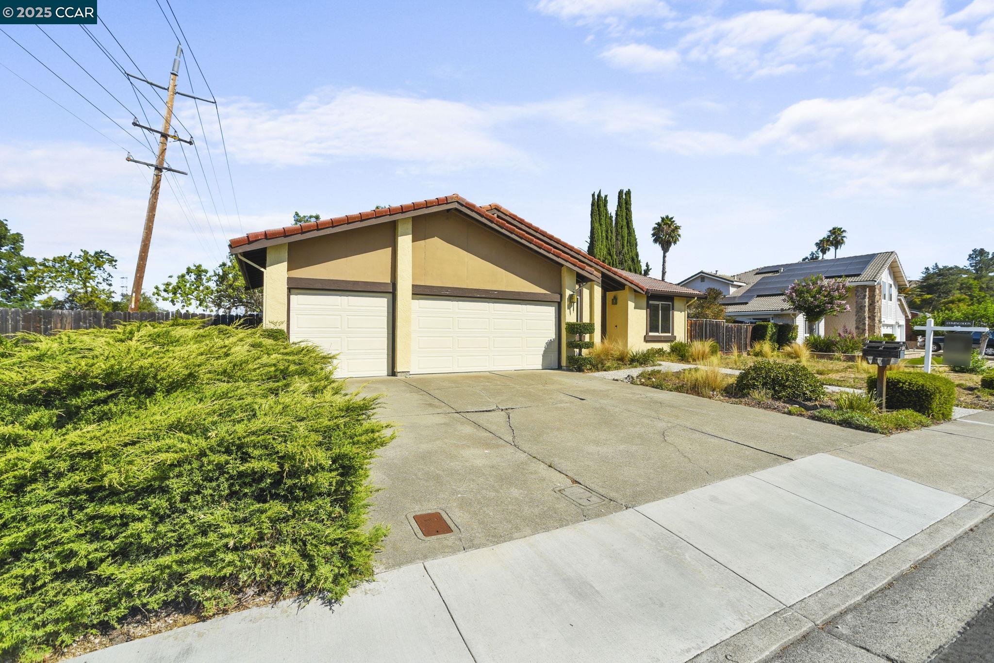 Detail Gallery Image 15 of 58 For 3223 Pine Valley Rd, San Ramon,  CA 94583 - 3 Beds | 2 Baths