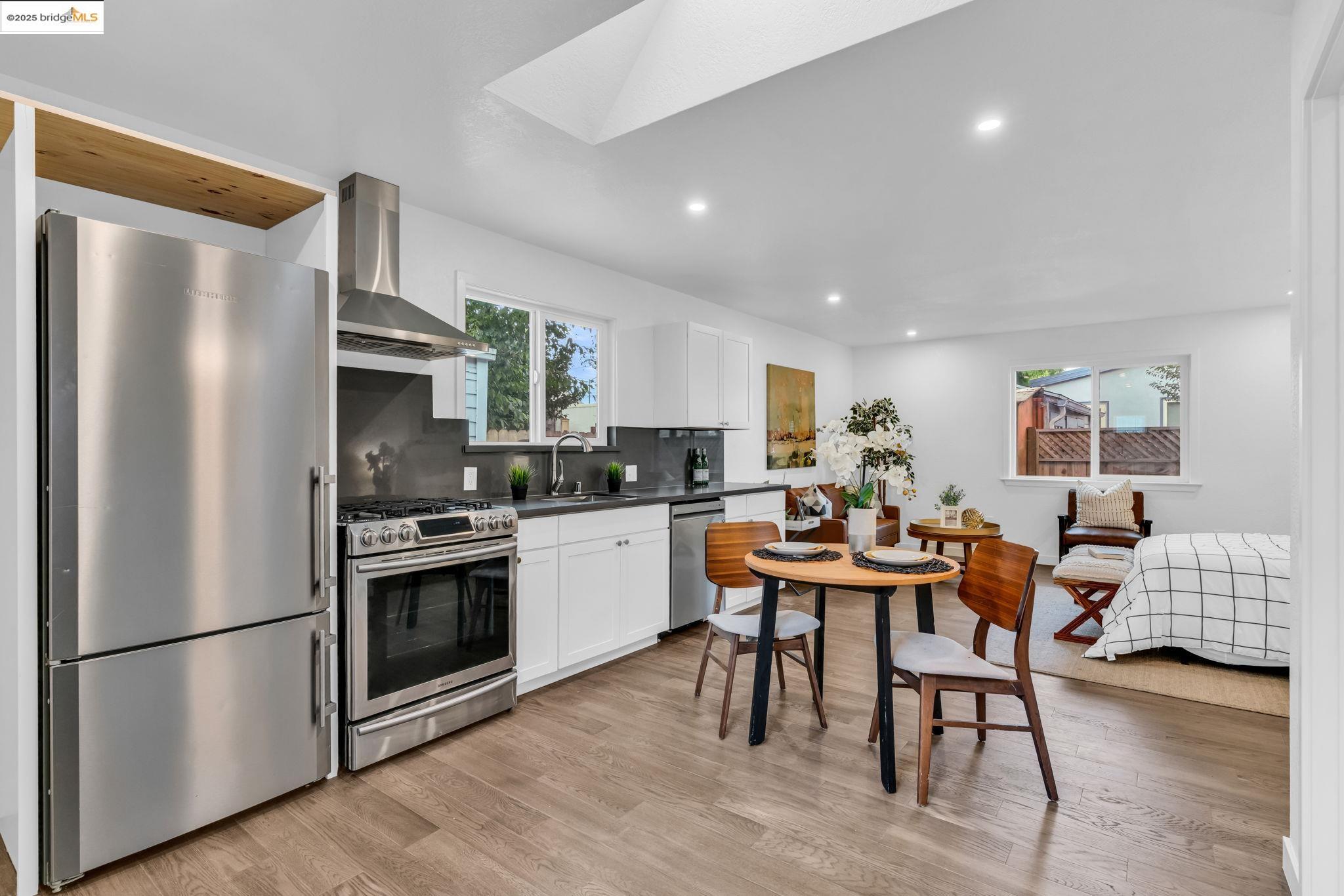 Detail Gallery Image 37 of 60 For 1615 Minturn St, Alameda,  CA 94501 - 3 Beds | 2 Baths