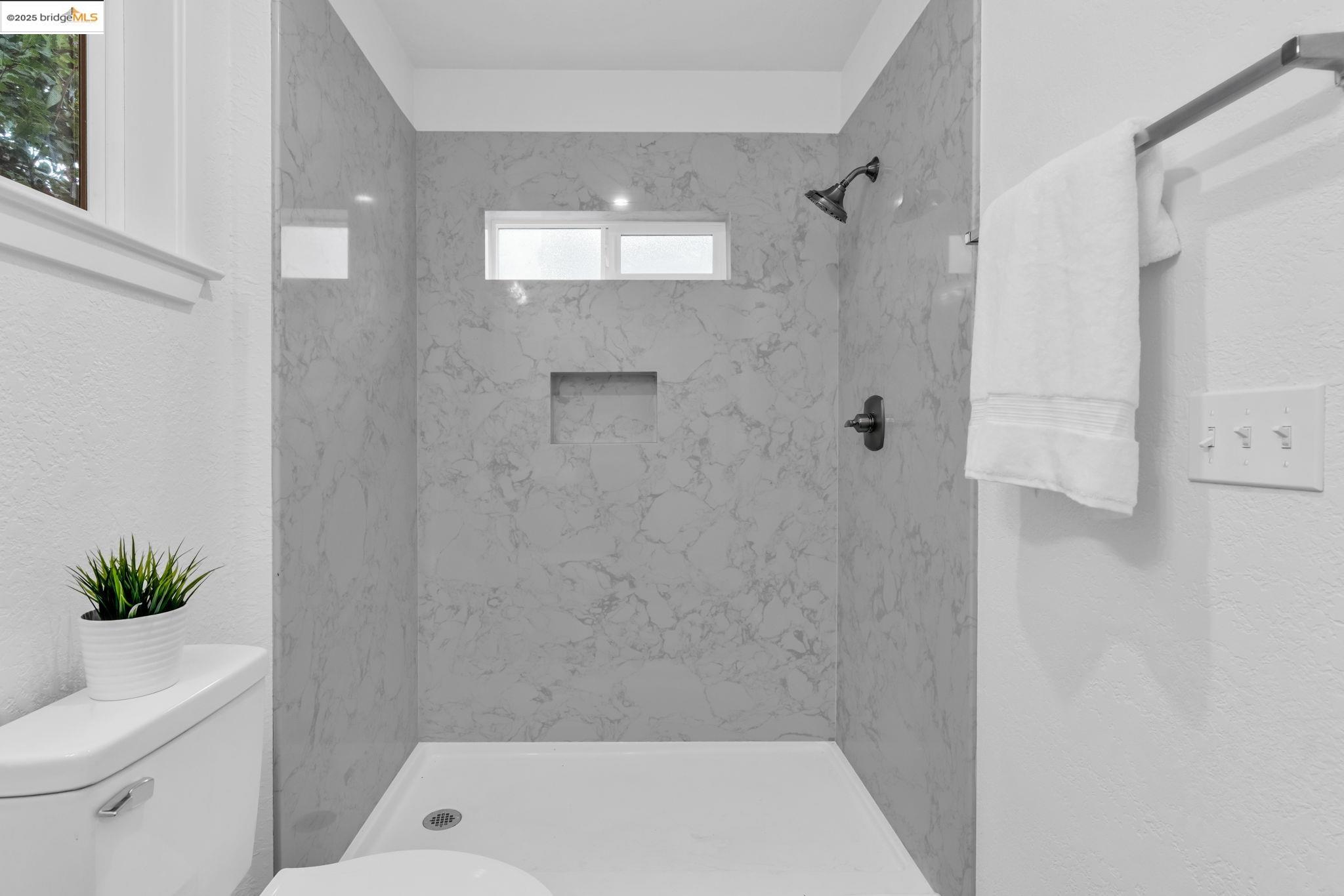 Detail Gallery Image 49 of 60 For 1615 Minturn St, Alameda,  CA 94501 - 3 Beds | 2 Baths