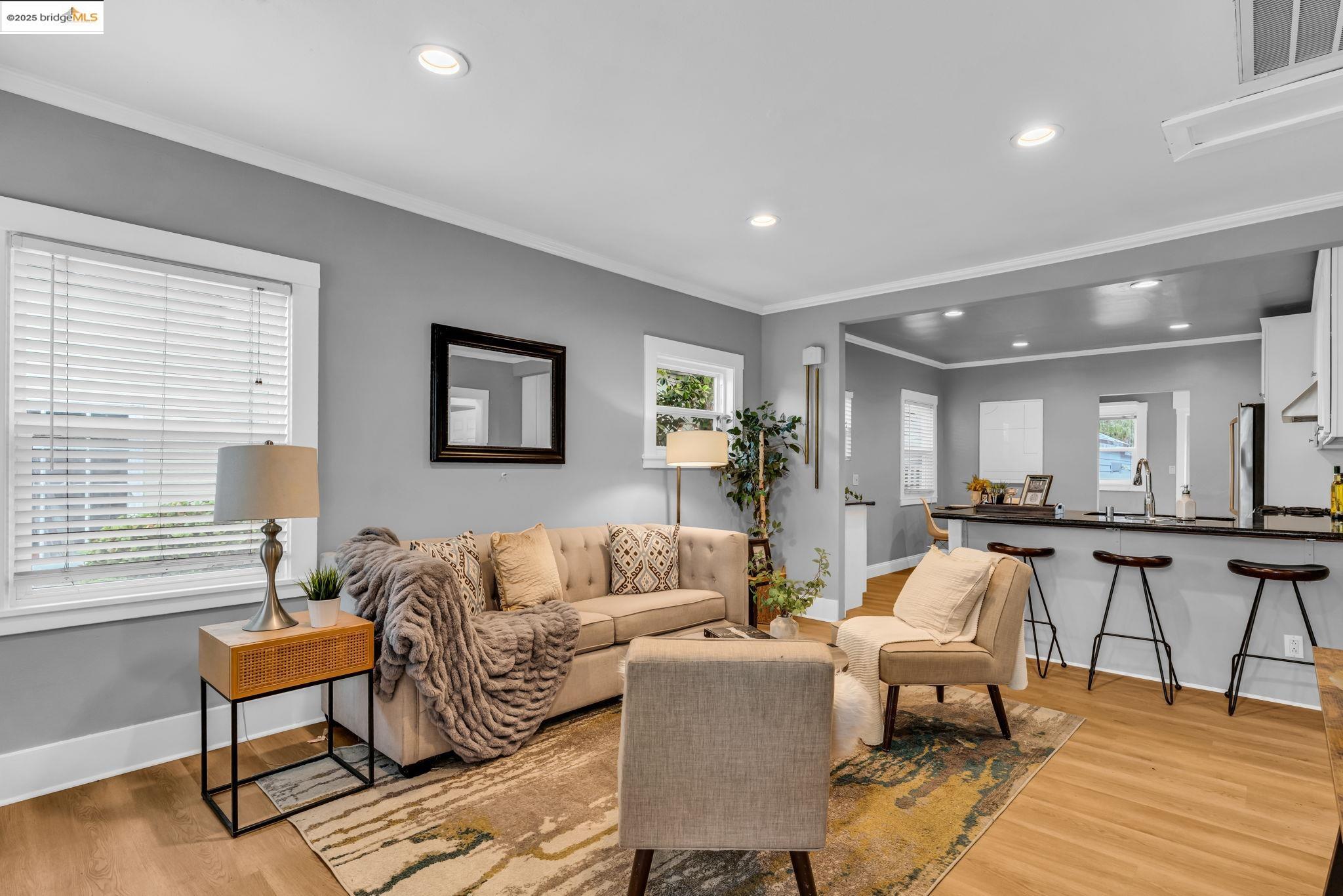 Detail Gallery Image 7 of 60 For 1615 Minturn St, Alameda,  CA 94501 - 3 Beds | 2 Baths