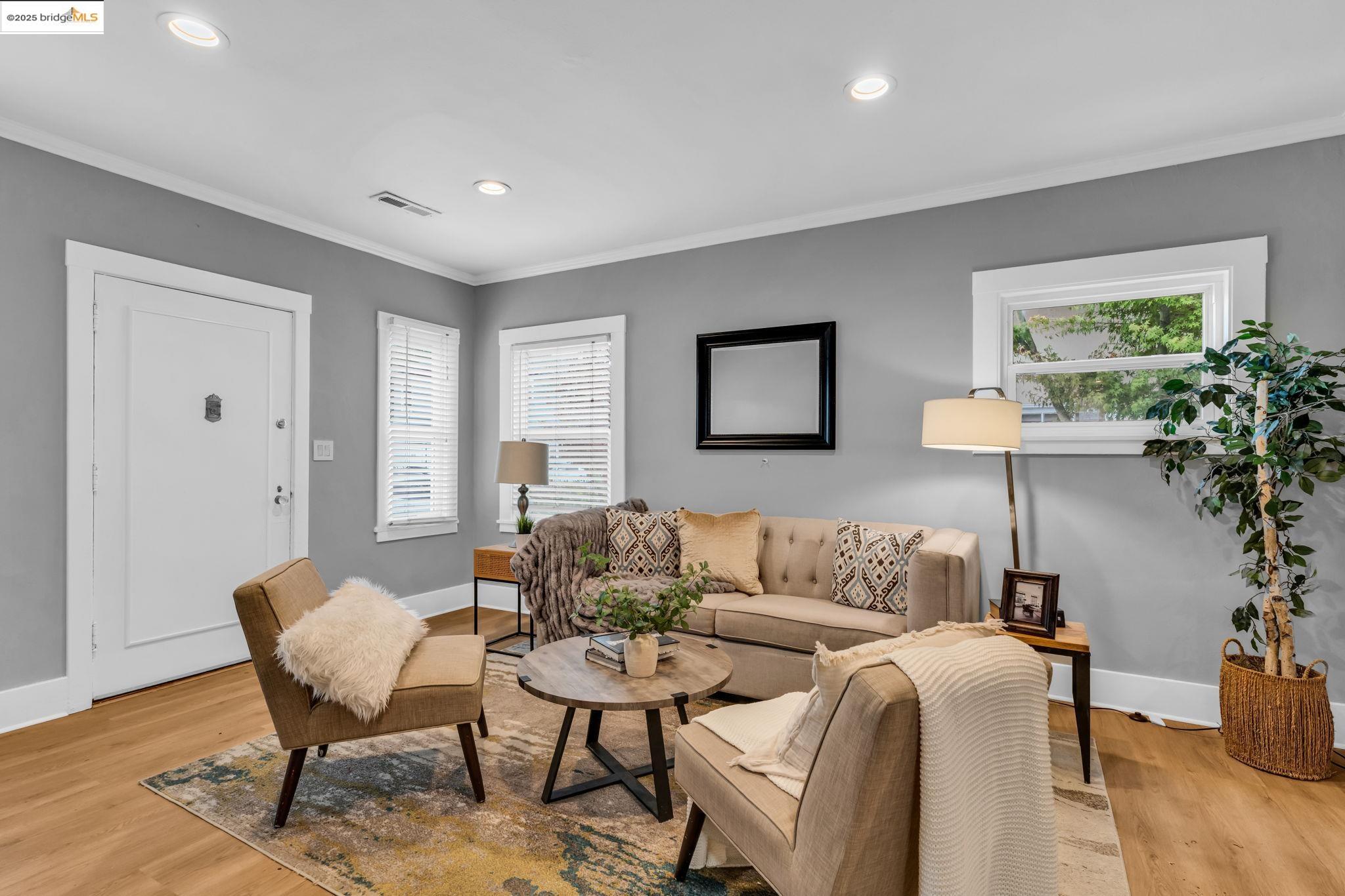 Detail Gallery Image 8 of 60 For 1615 Minturn St, Alameda,  CA 94501 - 3 Beds | 2 Baths