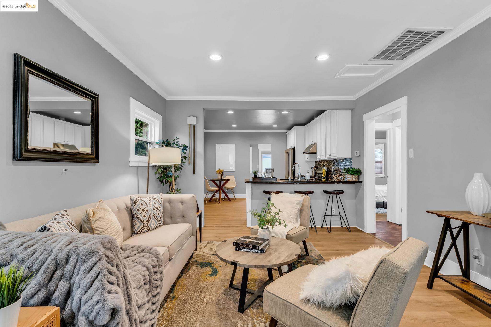 Detail Gallery Image 9 of 60 For 1615 Minturn St, Alameda,  CA 94501 - 3 Beds | 2 Baths