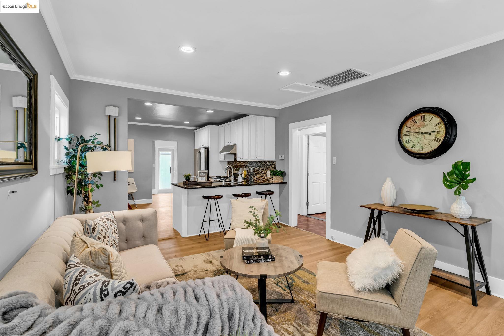 Detail Gallery Image 10 of 60 For 1615 Minturn St, Alameda,  CA 94501 - 3 Beds | 2 Baths
