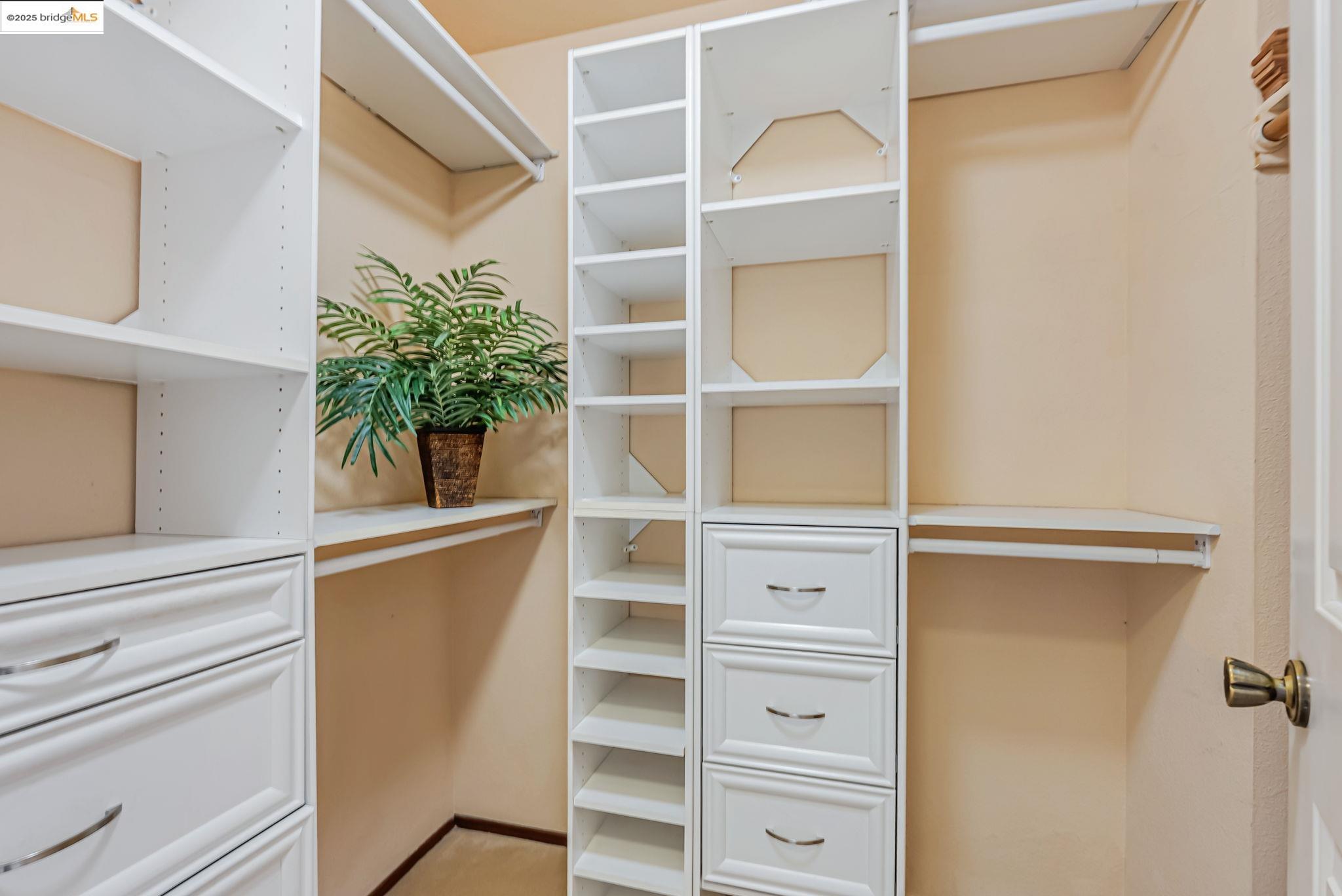 Detail Gallery Image 21 of 33 For 199 Shepard, Hercules,  CA 94547 - 5 Beds | 3 Baths