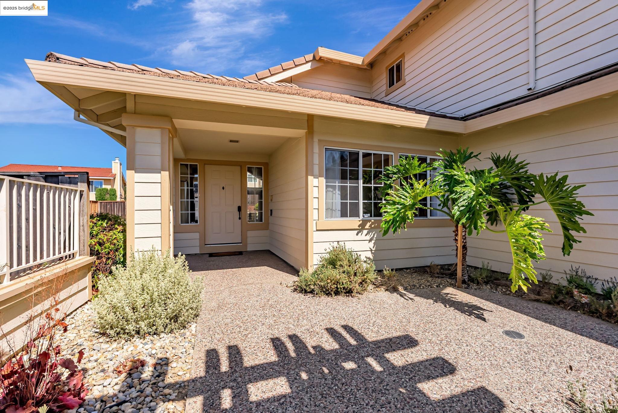Detail Gallery Image 4 of 33 For 199 Shepard, Hercules,  CA 94547 - 5 Beds | 3 Baths